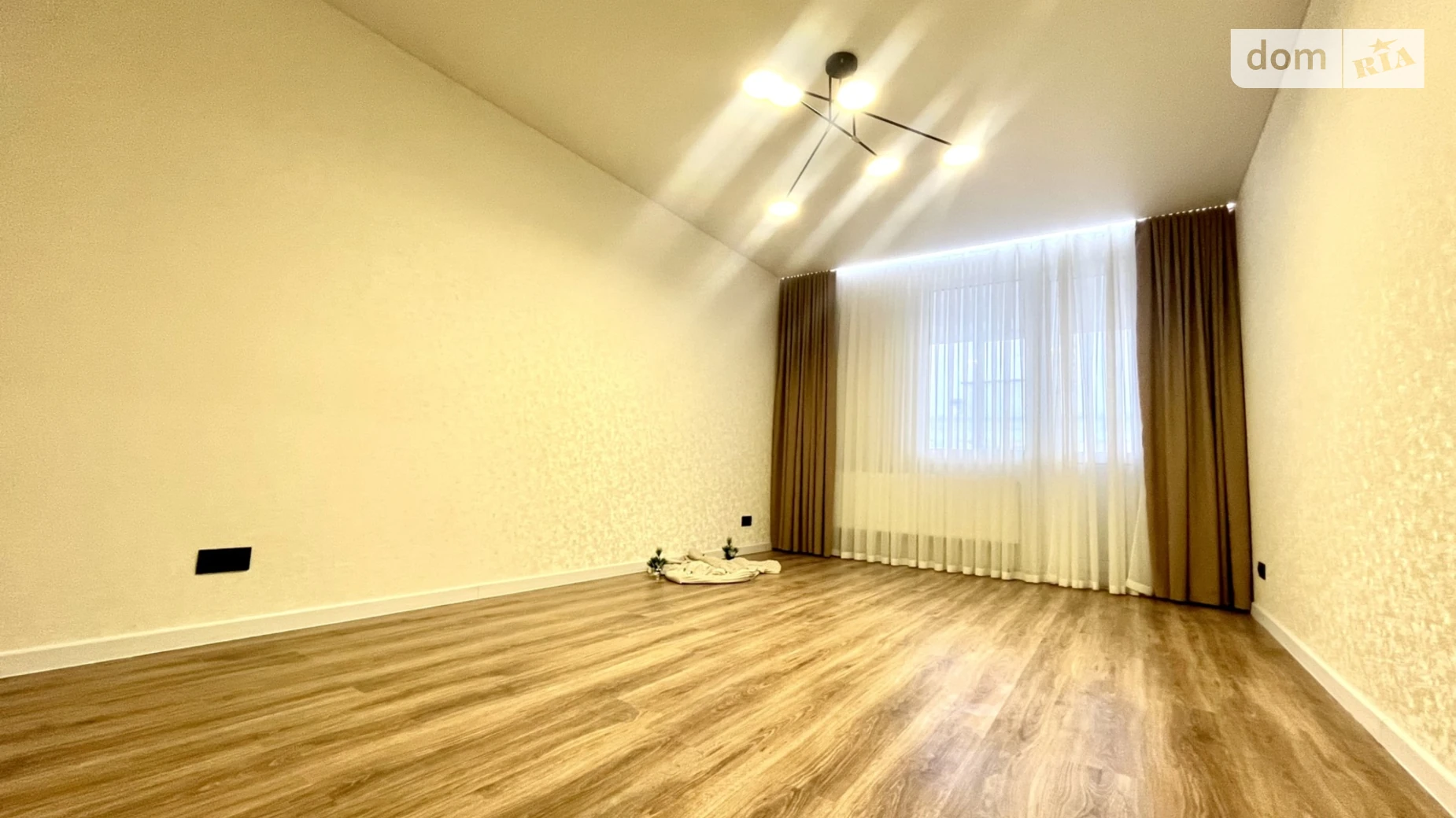 Продається 2-кімнатна квартира 67 кв. м у Хмельницькому, вул. Кармелюка, 3/3 - фото 4