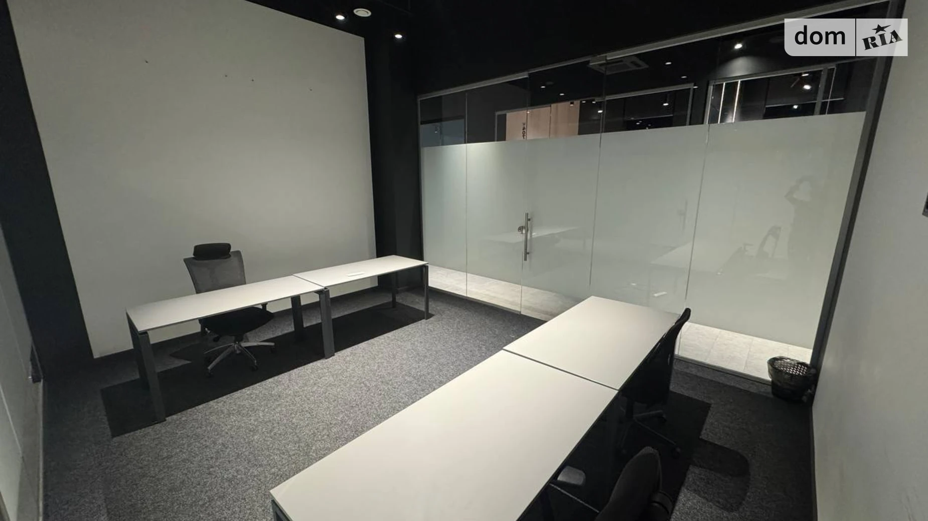 Сдается в аренду офис 20 кв. м в бизнес-центре, цена: 450 $ - фото 5