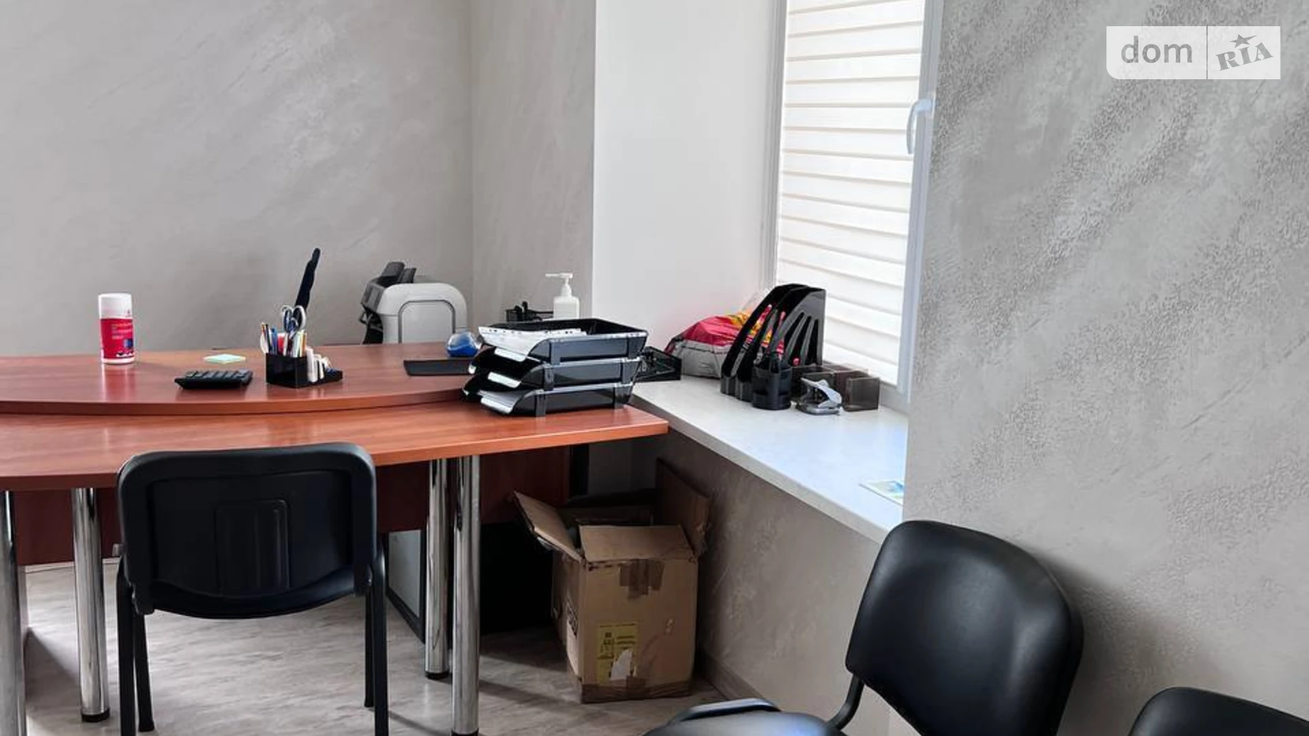 Сдается в аренду офис 18 кв. м в бизнес-центре, цена: 8500 грн - фото 2