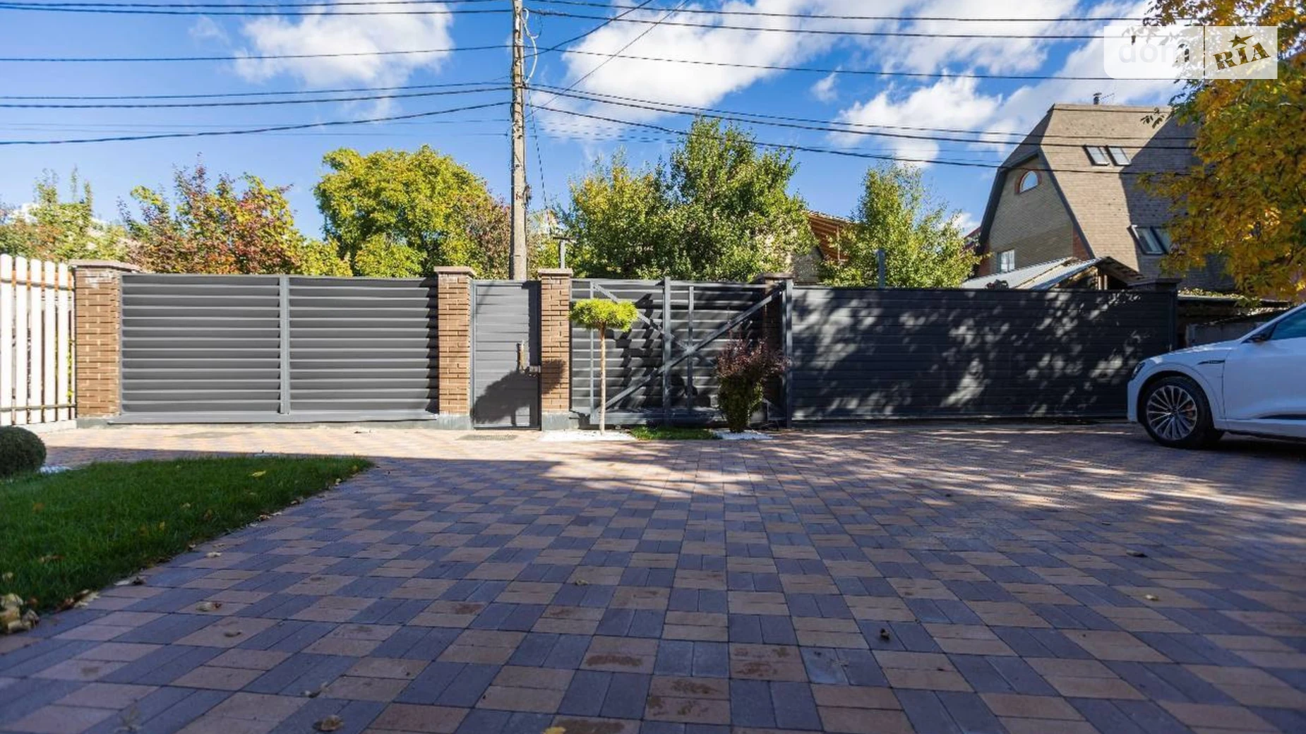 Продается дом на 2 этажа 167 кв. м с камином, цена: 320000 $ - фото 3