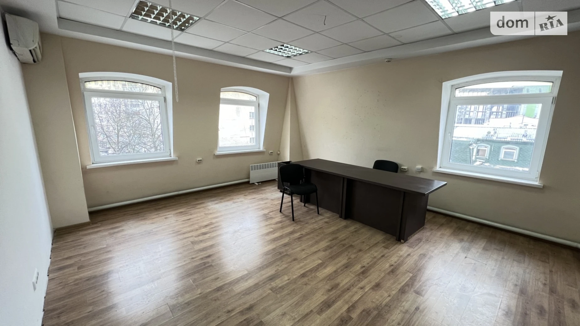 Здається в оренду офіс 26 кв. м в бізнес-центрі, цена: 5500 грн - фото 3