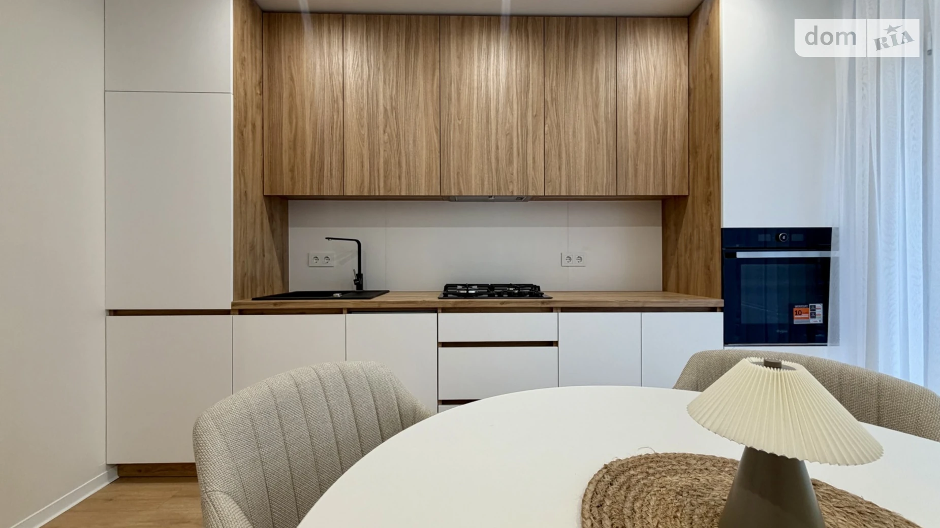 Продается 1-комнатная квартира 42 кв. м в Ивано-Франковске, ул. Юліана Пелеша(Крайковского), 3 корпус 7 - фото 3