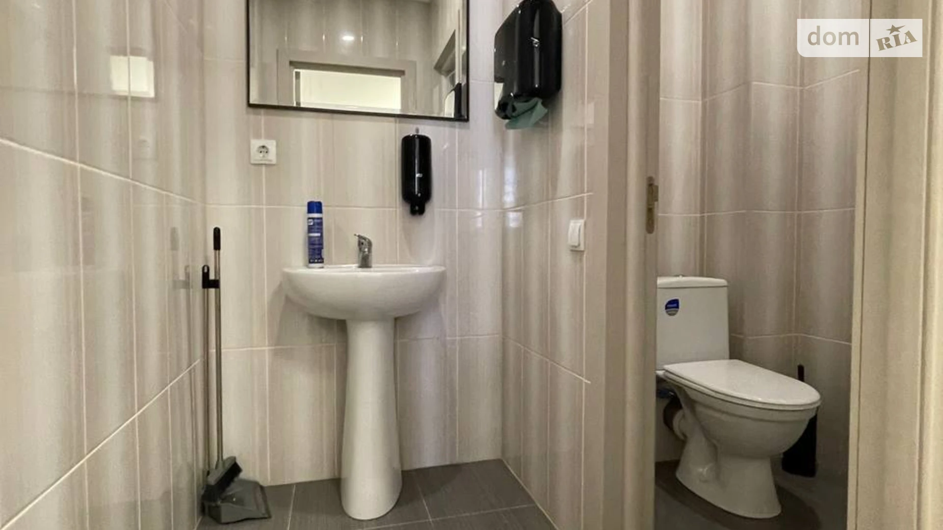 Продается офис 68 кв. м в бизнес-центре, цена: 82000 $ - фото 3