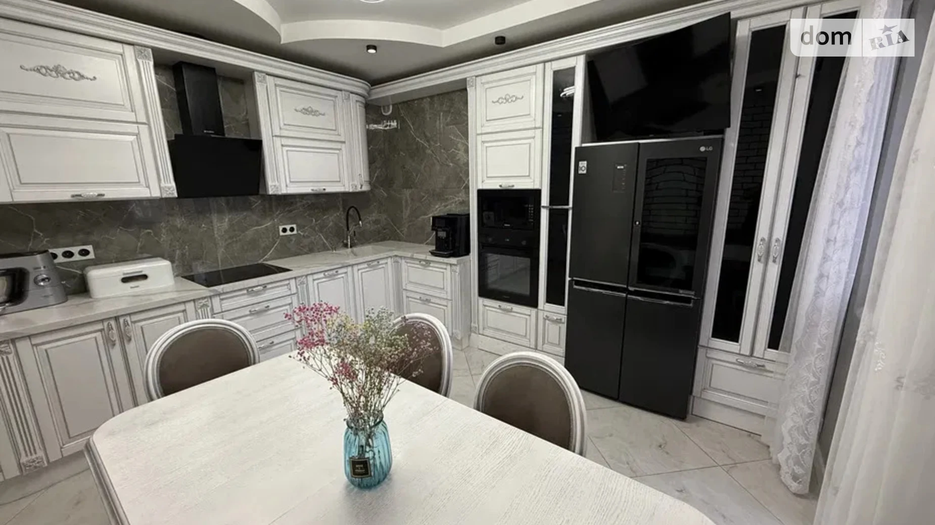 Продается 2-комнатная квартира 75 кв. м в Винниках, - фото 2