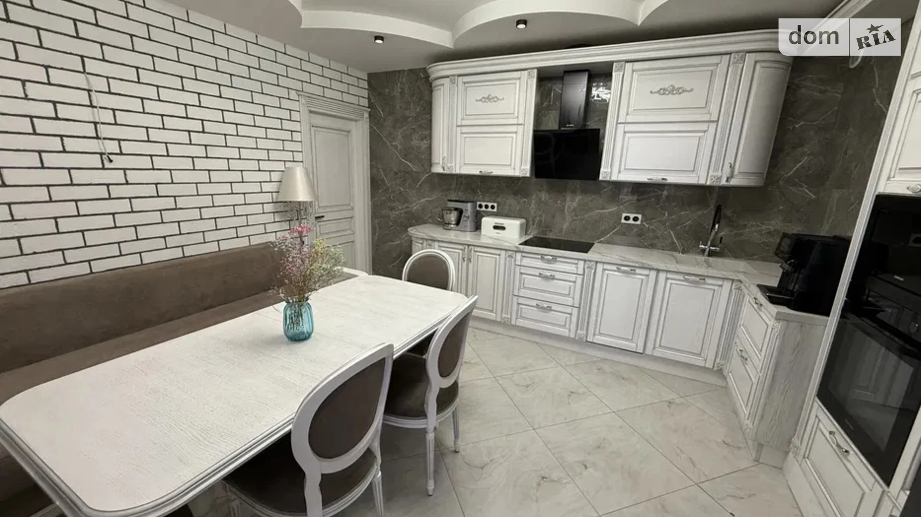 Продается 2-комнатная квартира 75 кв. м в Винниках, - фото 4