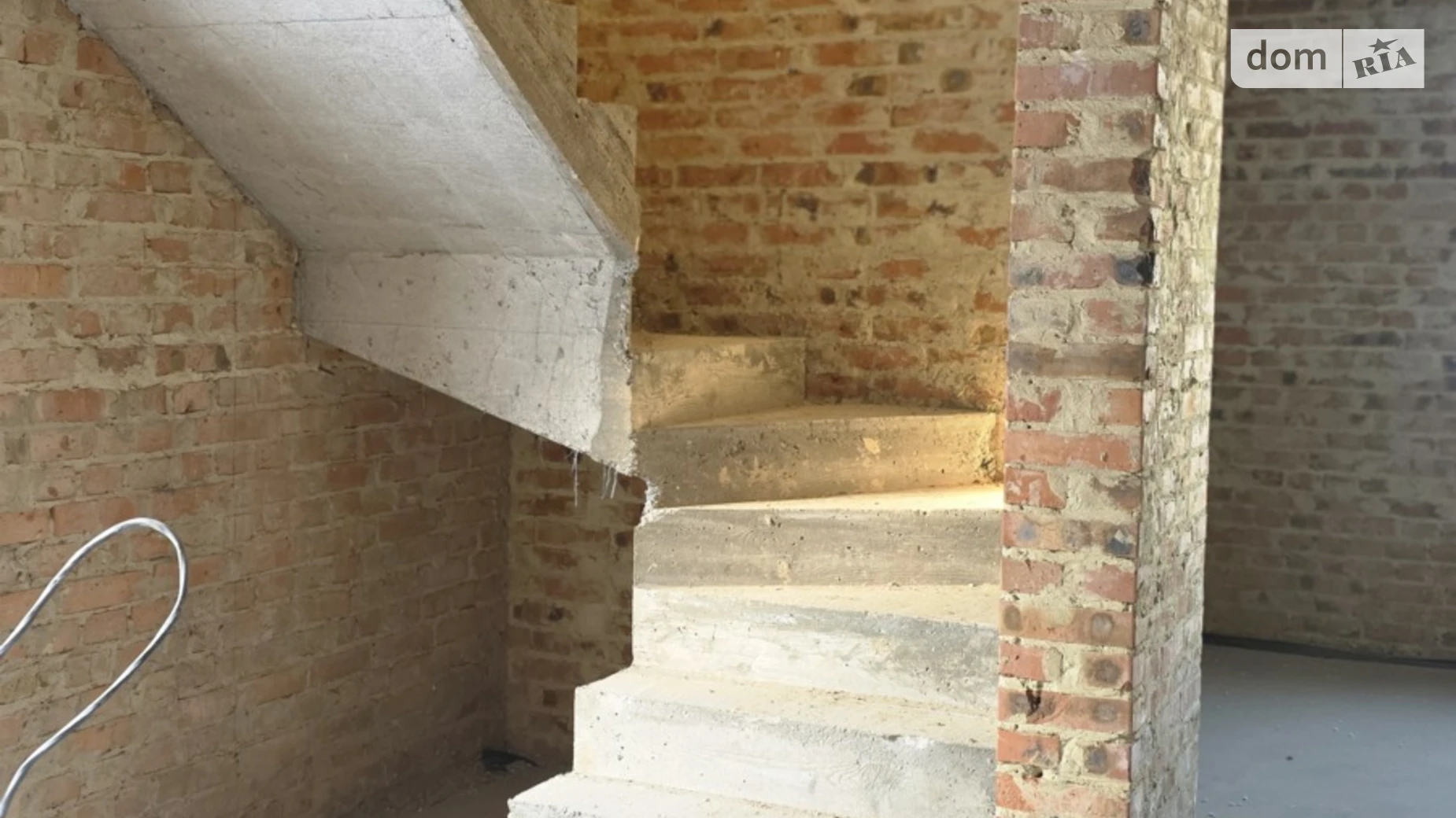 мас. Макарова Авторинок Рівне, цена: 75000 $ - фото 5