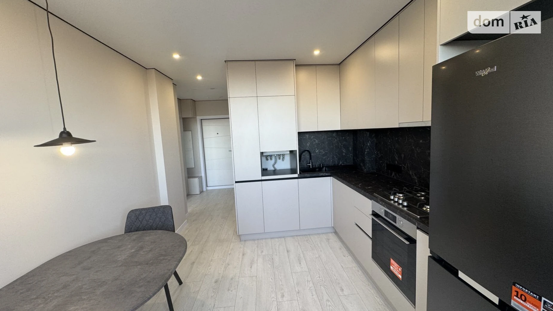 Продается 1-комнатная квартира 37.8 кв. м в, цена: 68000 $ - фото 2