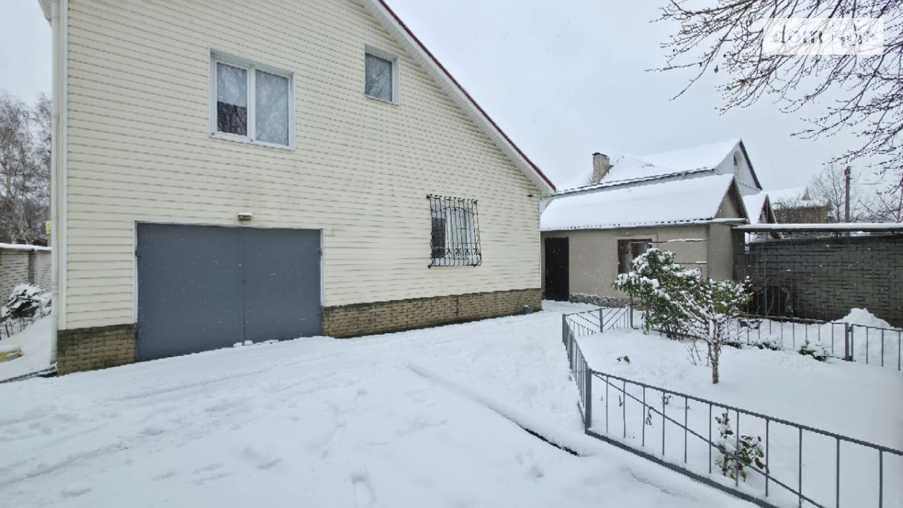 Продается дом на 2 этажа 118.5 кв. м с гаражом, цена: 120000 $ - фото 2