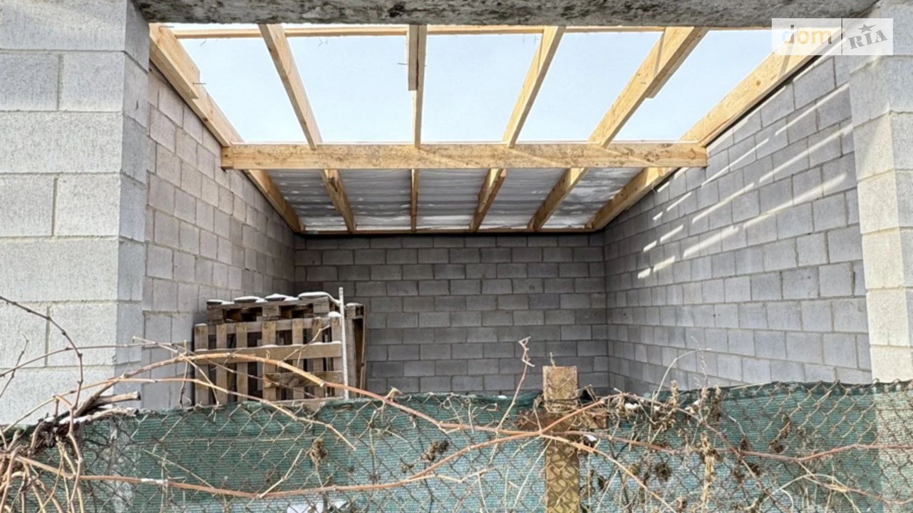 Продается отдельно стоящий гараж под легковое авто на 24 кв. м, цена: 15000 $ - фото 3