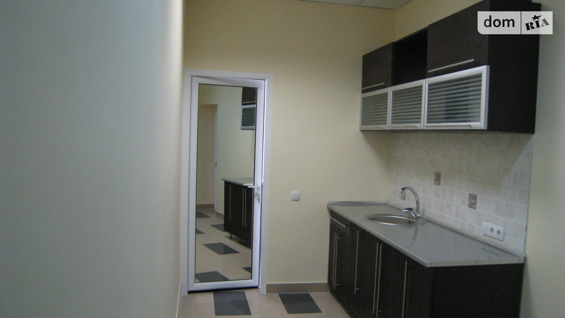 Продается 2-комнатная квартира 105.6 кв. м в Николаеве, ул. Новосельская, 12 - фото 4