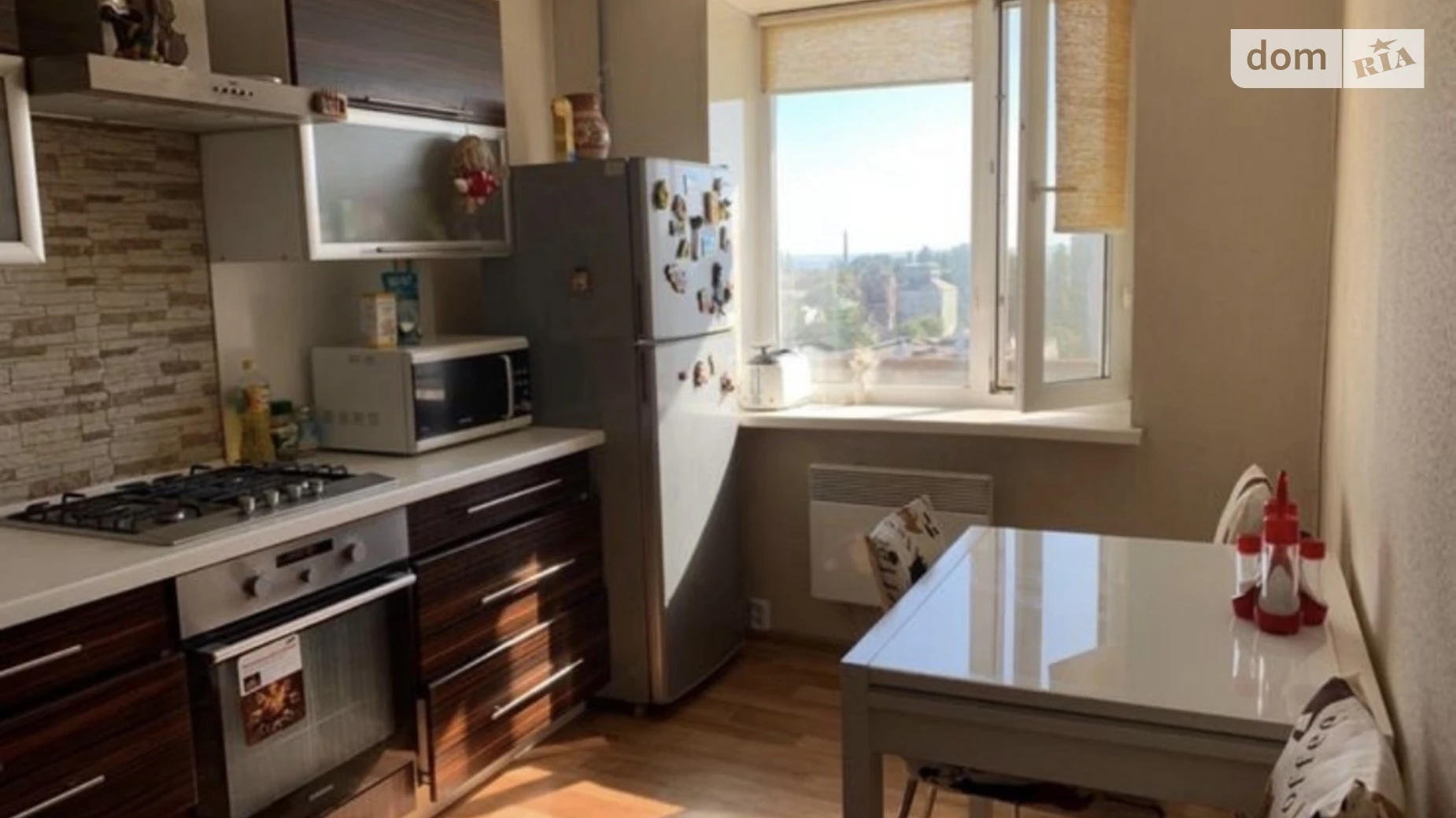 Продается 3-комнатная квартира 70.6 кв. м в Павлограде, ул. Вокзальная(Степного Фронта) - фото 2