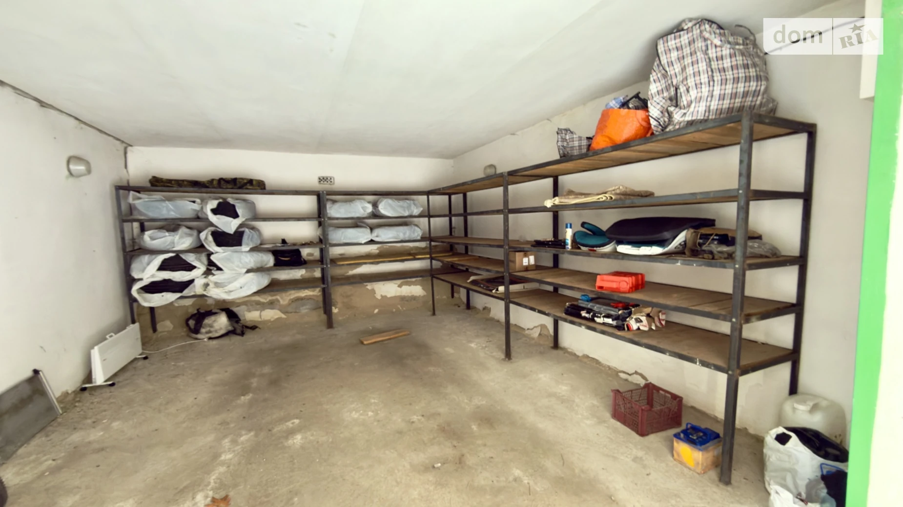 Продается отдельно стоящий гараж универсальный на 30 кв. м, цена: 19991 $ - фото 4