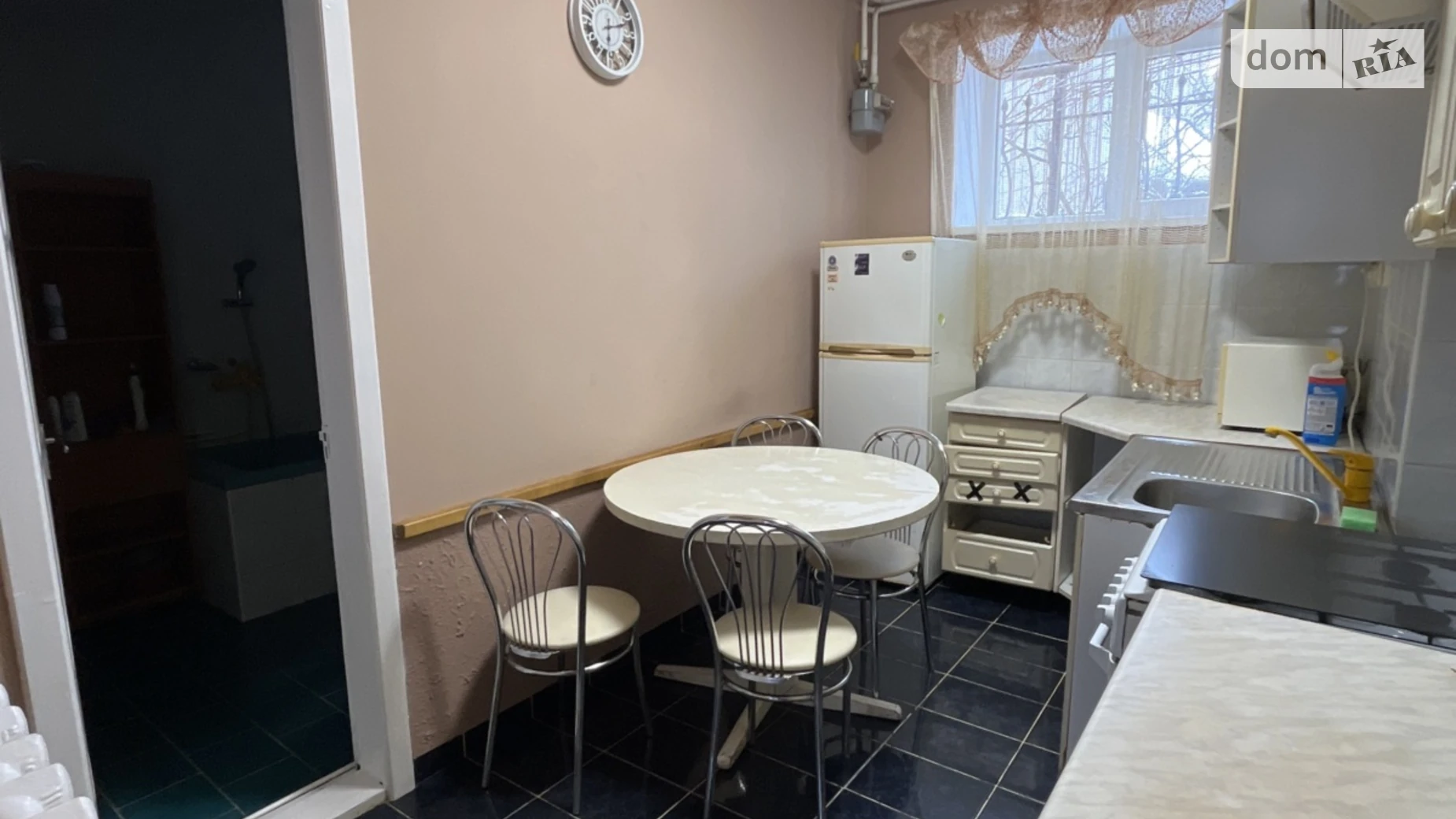 Сдается в аренду дом на 2 этажа 100 кв. м с террасой, цена: 550 $ - фото 5