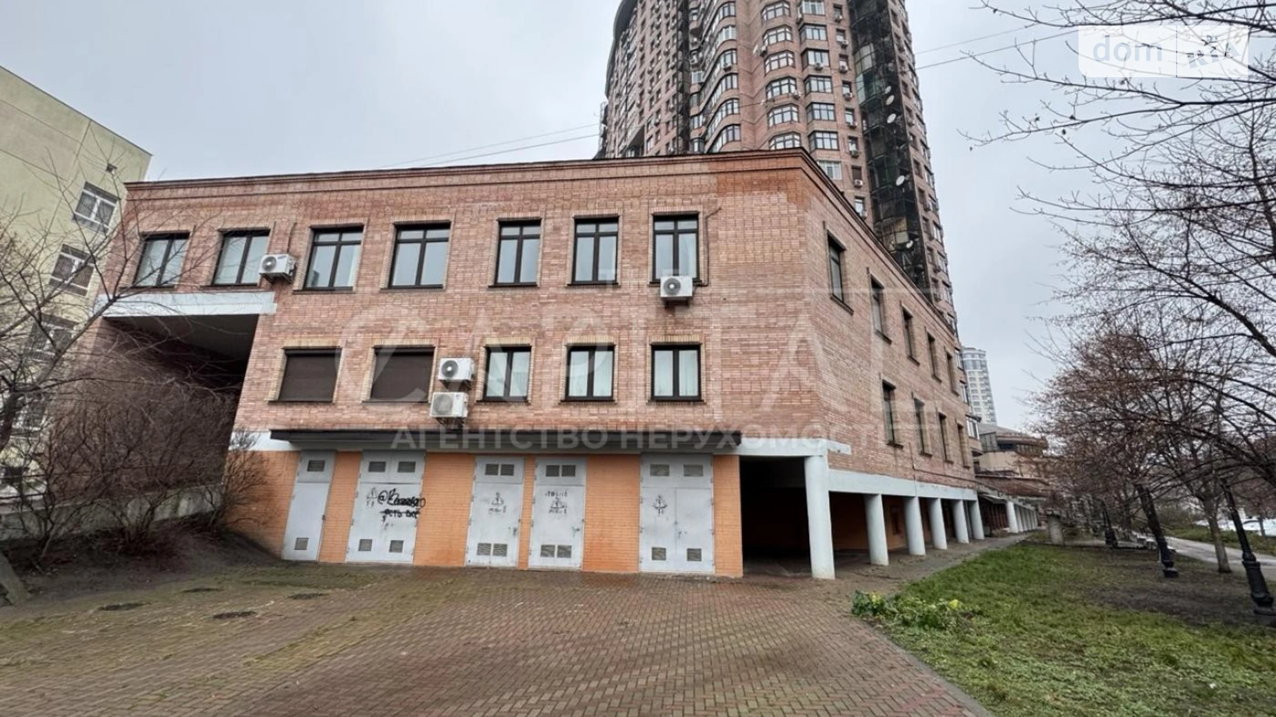 Продается помещения свободного назначения 924.8 кв. м в 3-этажном здании, цена: 1900000 $ - фото 2