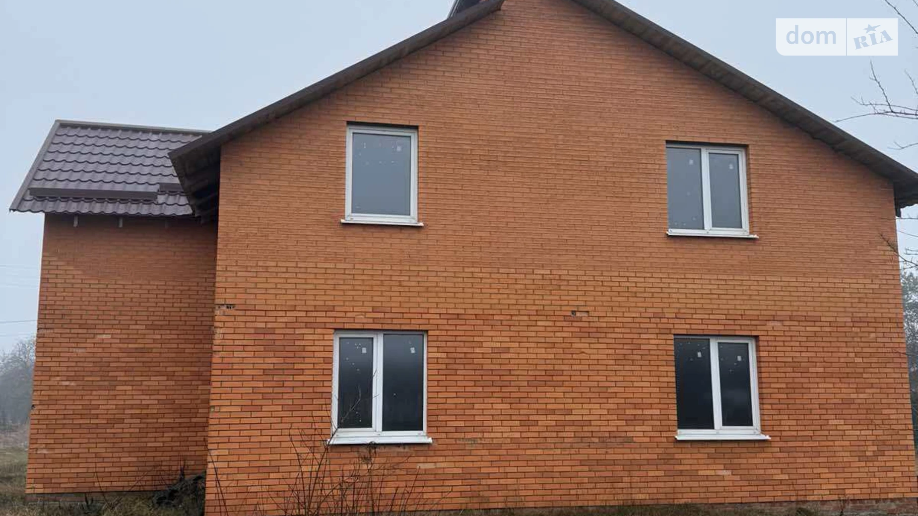 Продается дом на 2 этажа 215.6 кв. м с гаражом, цена: 38000 $ - фото 2