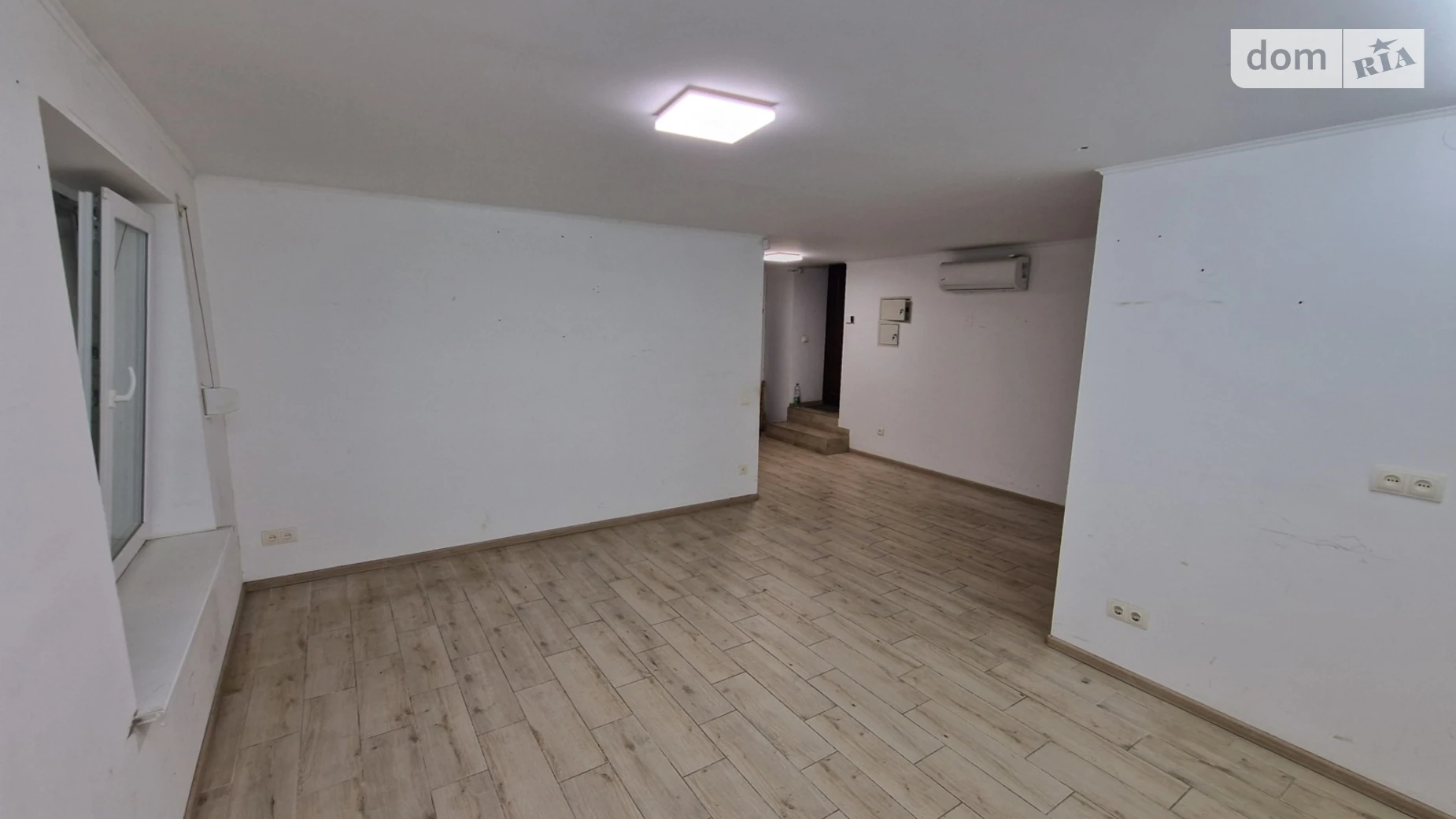 Сдается в аренду офис 40.5 кв. м в бизнес-центре, цена: 300 $ - фото 5