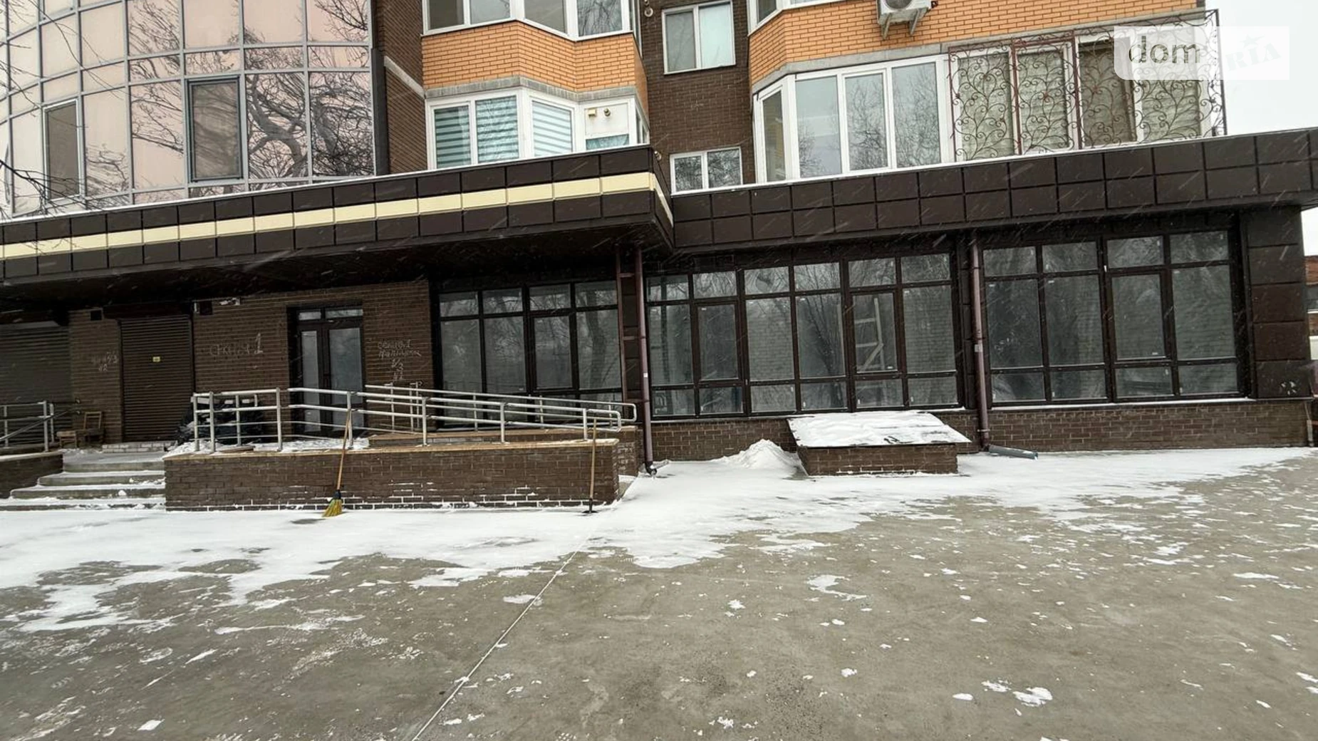 Продается помещения свободного назначения 141.5 кв. м в 12-этажном здании, цена: 69500 $ - фото 2