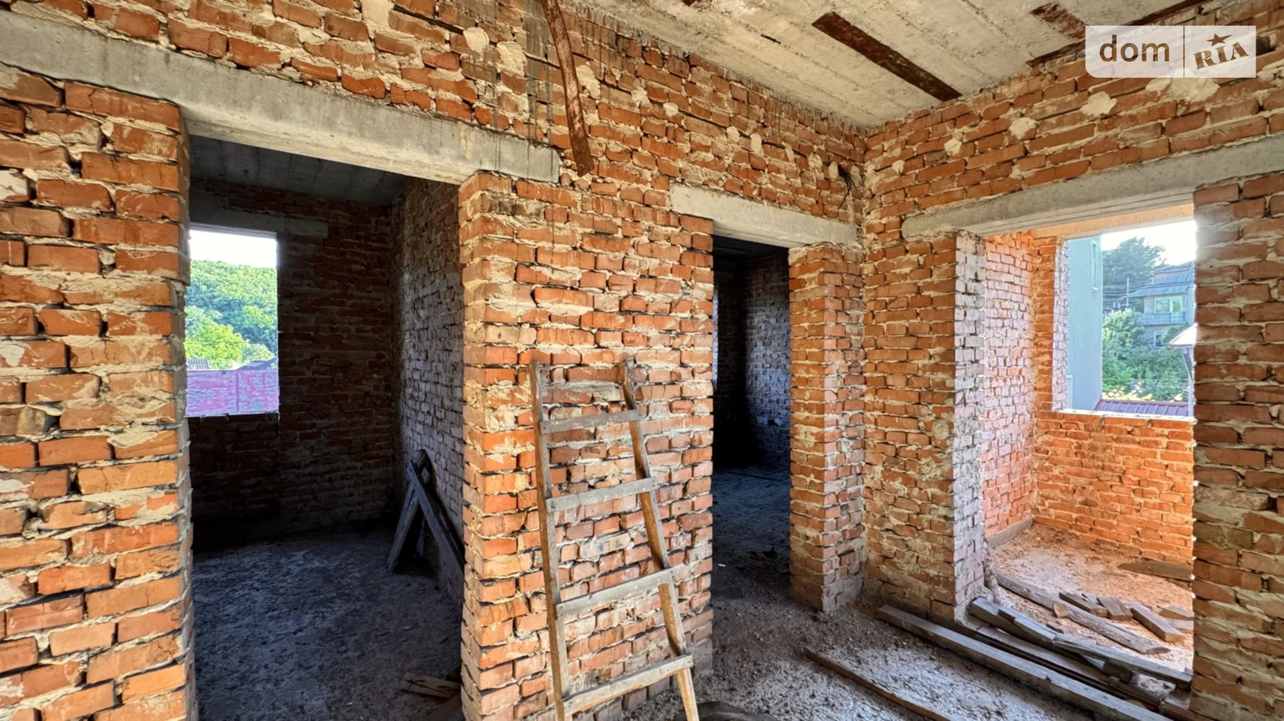 Продается дом на 3 этажа 367.2 кв. м с бассейном, цена: 257000 $ - фото 3