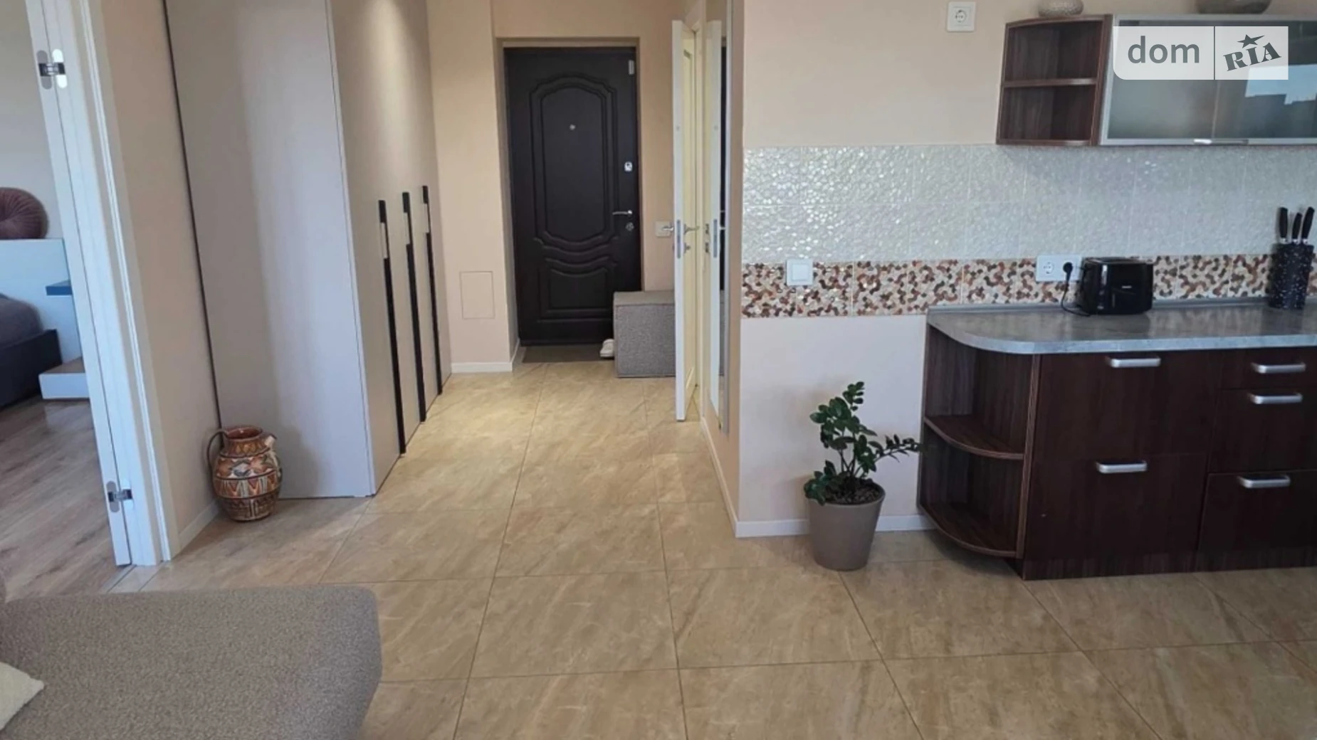 Продається 1-кімнатна квартира 55 кв. м у Черкасах, вул. Корольова Академіка, 16/1 - фото 2