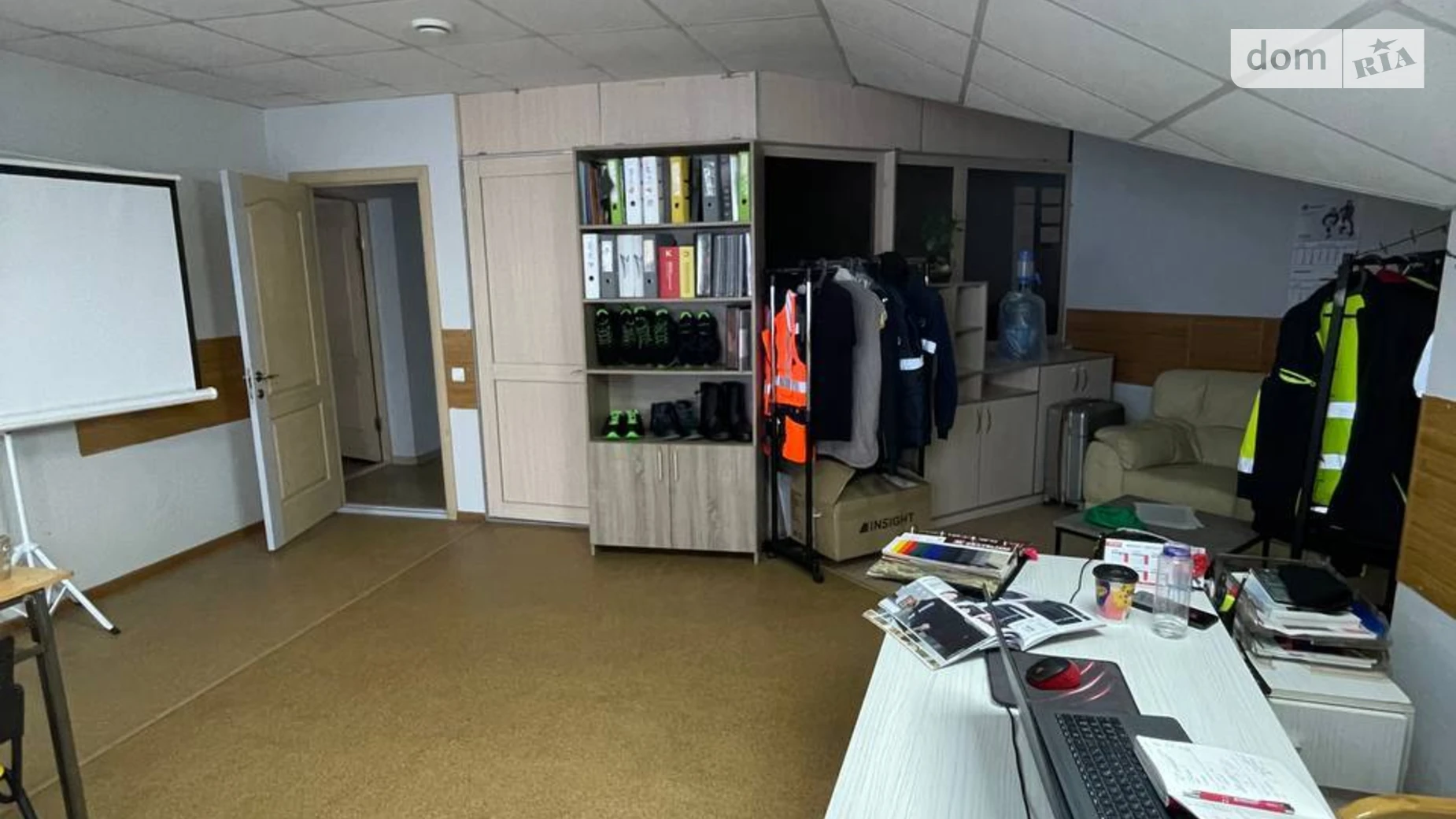 Продается офис 850 кв. м в бизнес-центре, цена: 484500 $ - фото 3