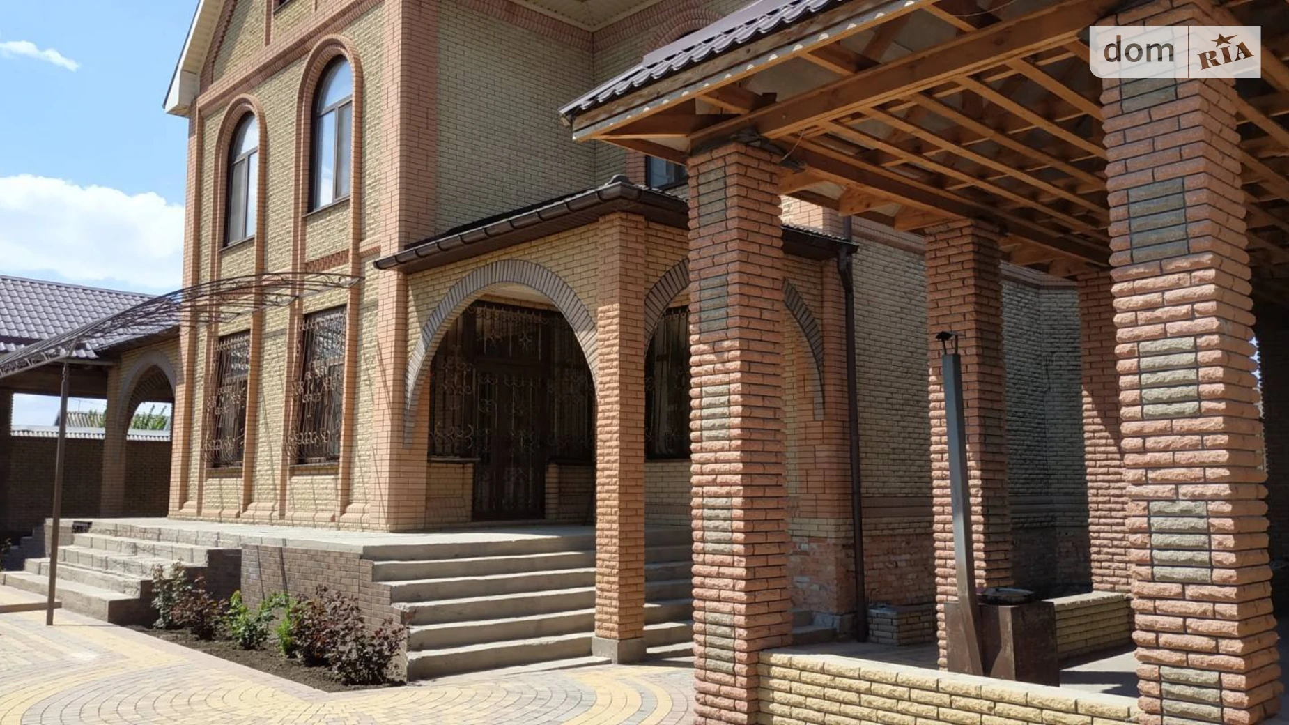 Продается дом на 3 этажа 700 кв. м с баней/сауной, цена: 270000 $ - фото 4