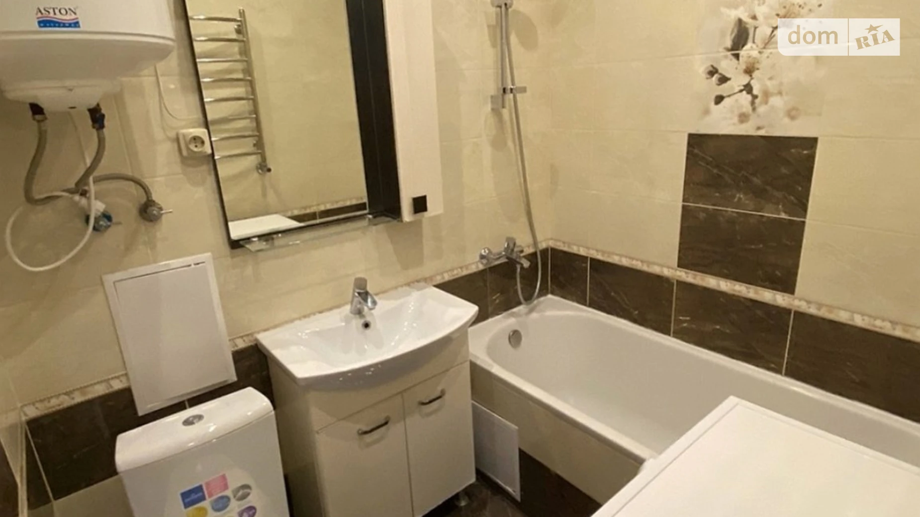 Сдается в аренду 1-комнатная квартира 43 кв. м в Львове, ул. Пулюя Ивана, 40/1 - фото 4