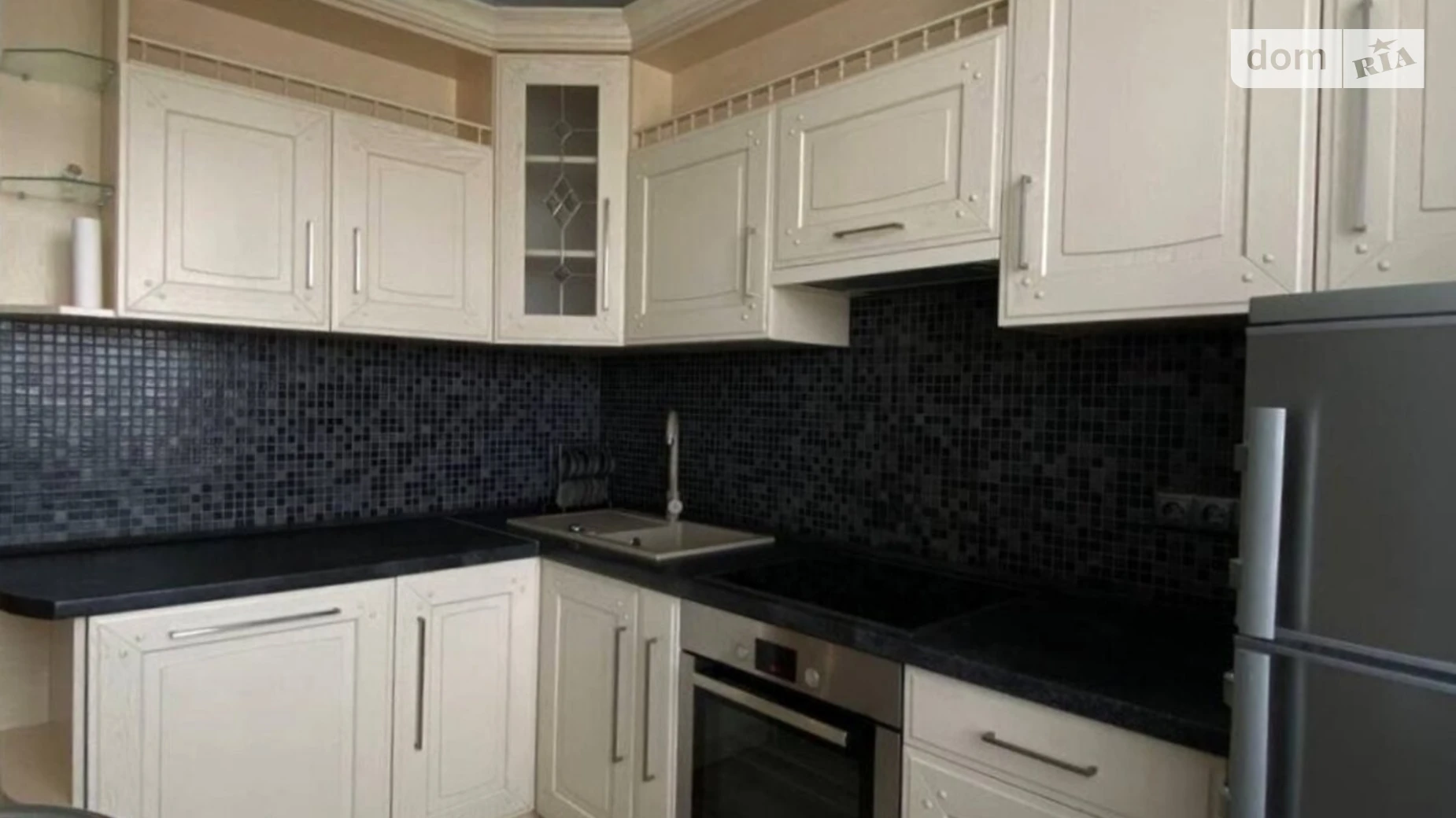 Сдается в аренду 1-комнатная квартира 43 кв. м в Львове, ул. Пулюя Ивана, 40/1 - фото 3