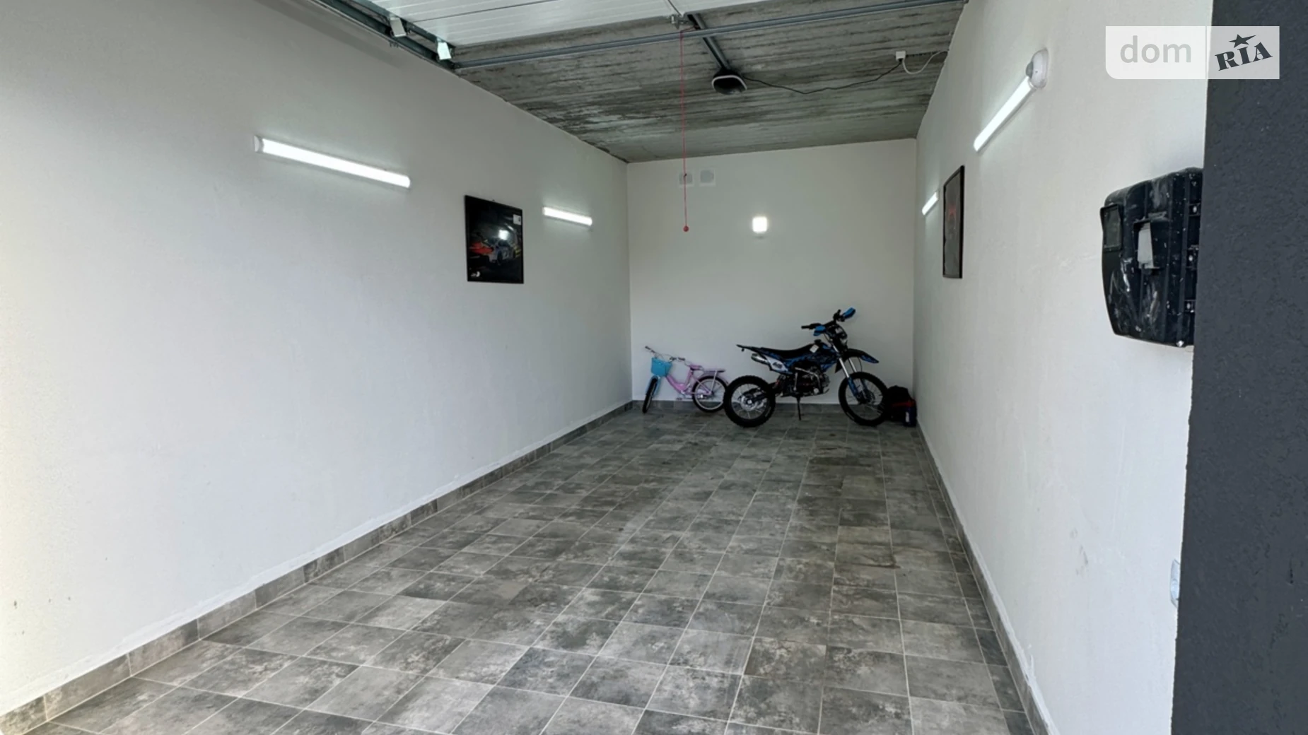 Продается отдельно стоящий гараж под легковое авто на 25.3 кв. м, цена: 20000 $ - фото 4