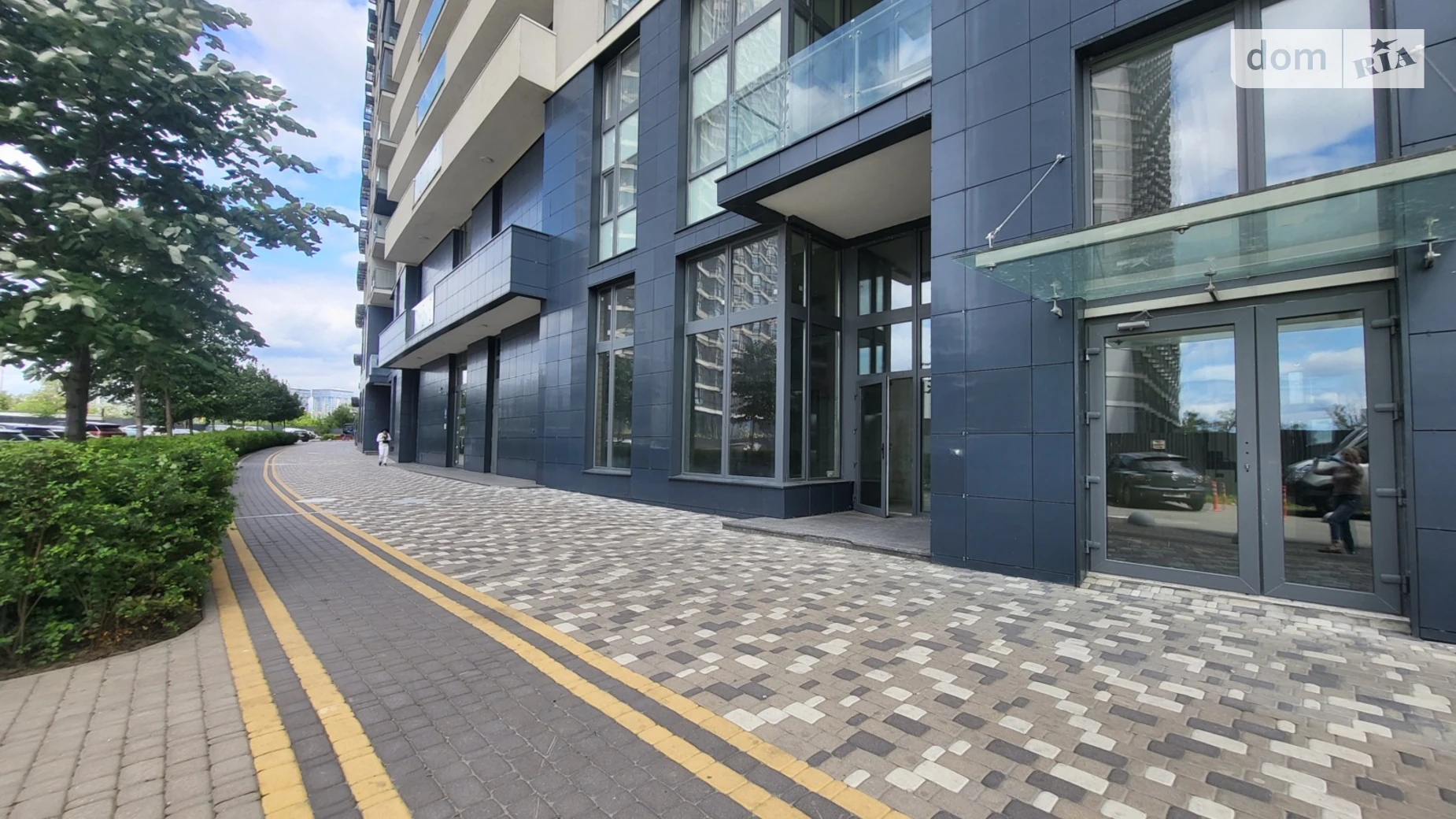 Продается помещения свободного назначения 70.9 кв. м в 25-этажном здании, цена: 180000 $ - фото 2