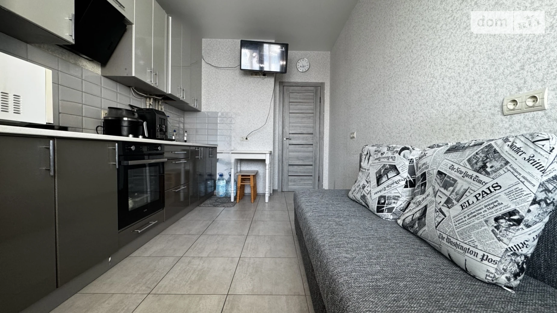 Продается 1-комнатная квартира 43 кв. м в Гостомеле, ул. Сентябрьская, 22 - фото 2