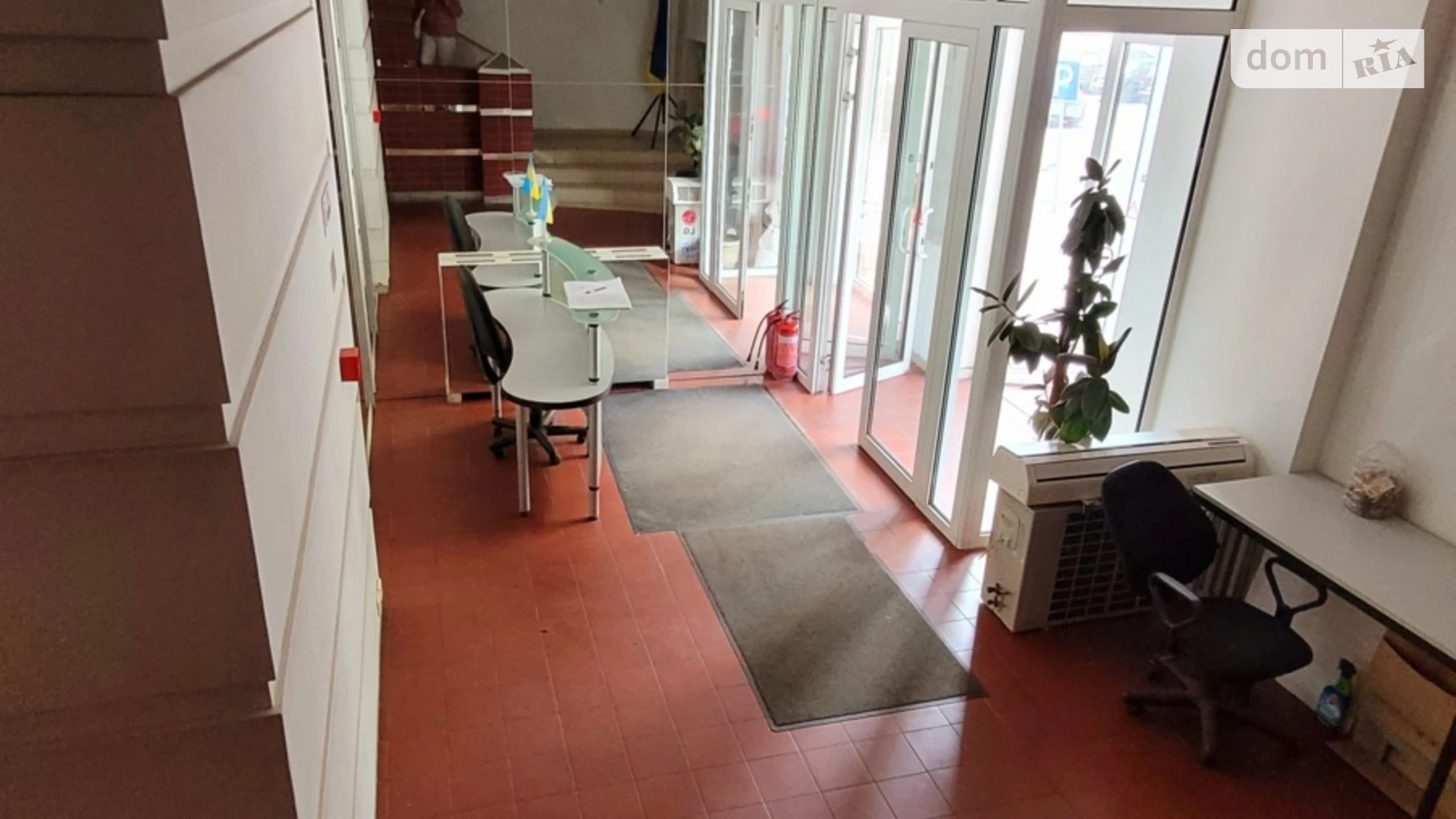 Продается офис 84 кв. м в бизнес-центре, цена: 92000 $ - фото 2