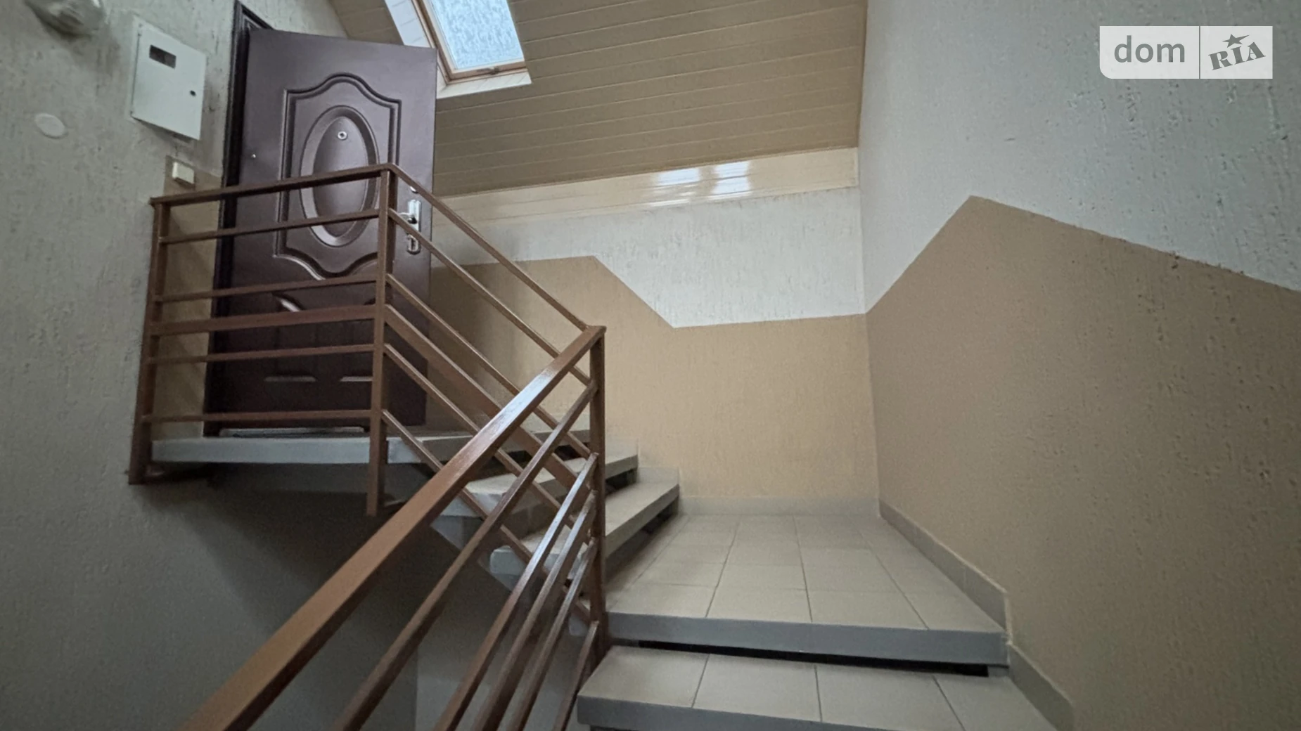 Сдается в аренду офис 72 кв. м в бизнес-центре, цена: 504 $ - фото 3