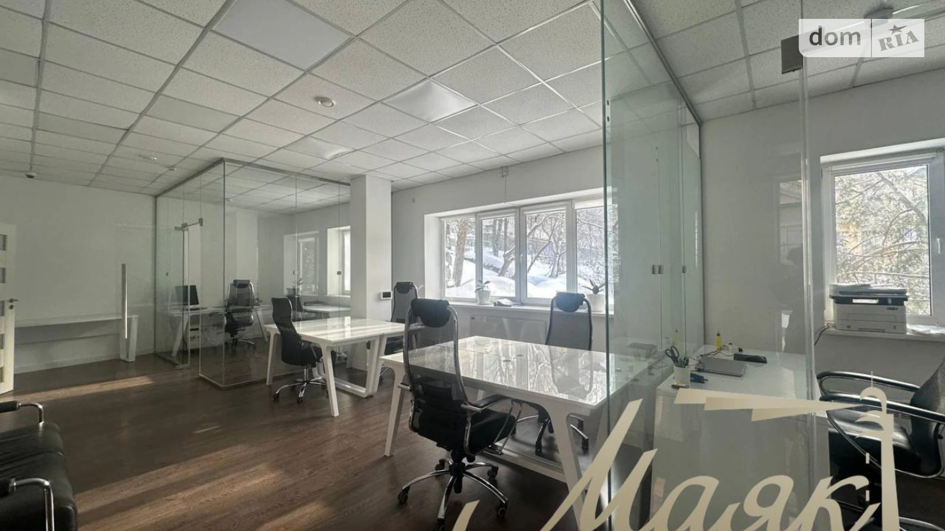 Сдается в аренду офис 92 кв. м в бизнес-центре, цена: 1800 $ - фото 2