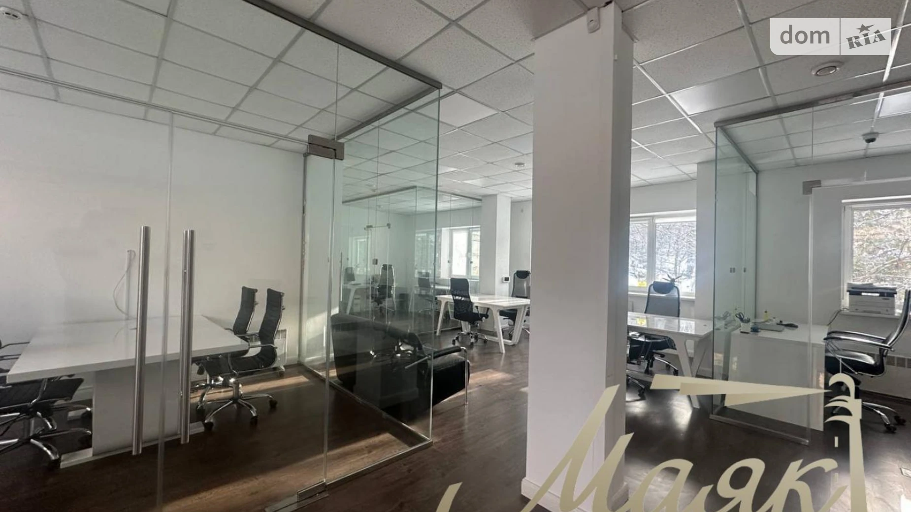Сдается в аренду офис 92 кв. м в бизнес-центре, цена: 1800 $ - фото 3