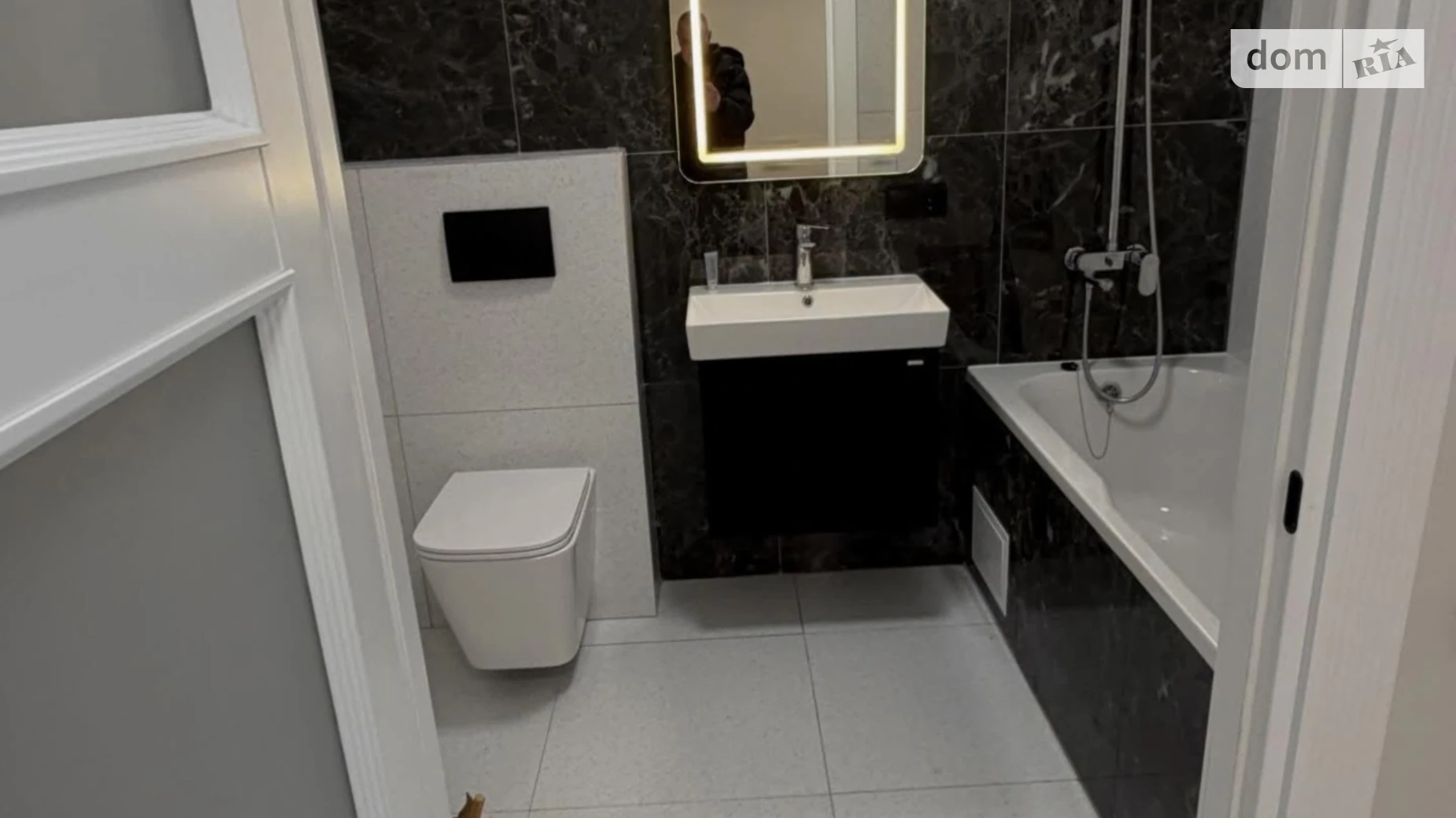 1-комнатная квартира 48 кв. м в Тернополе, ул. Черновецкая, 71 - фото 3