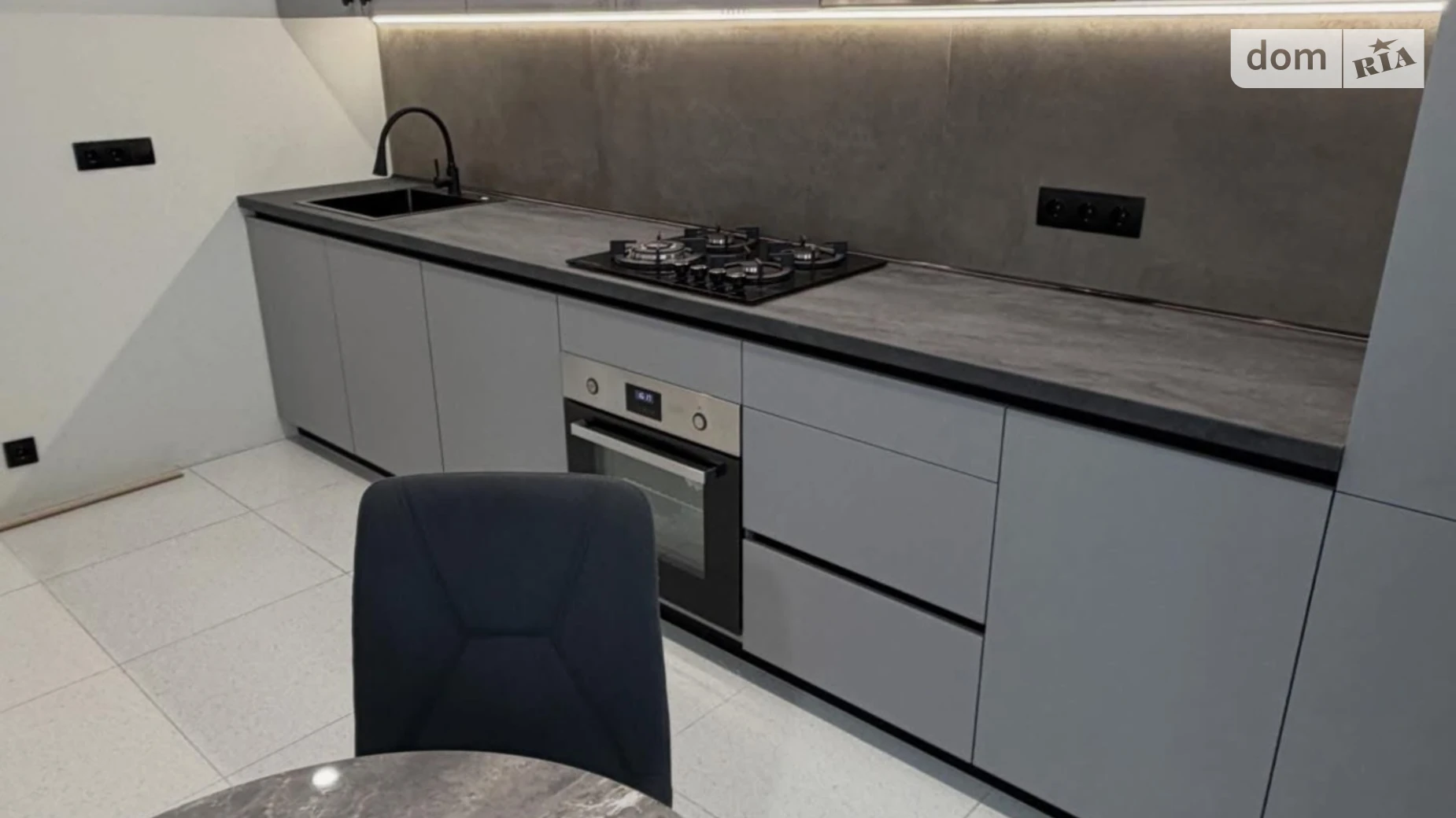 1-комнатная квартира 48 кв. м в Тернополе, ул. Черновецкая, 71 - фото 5