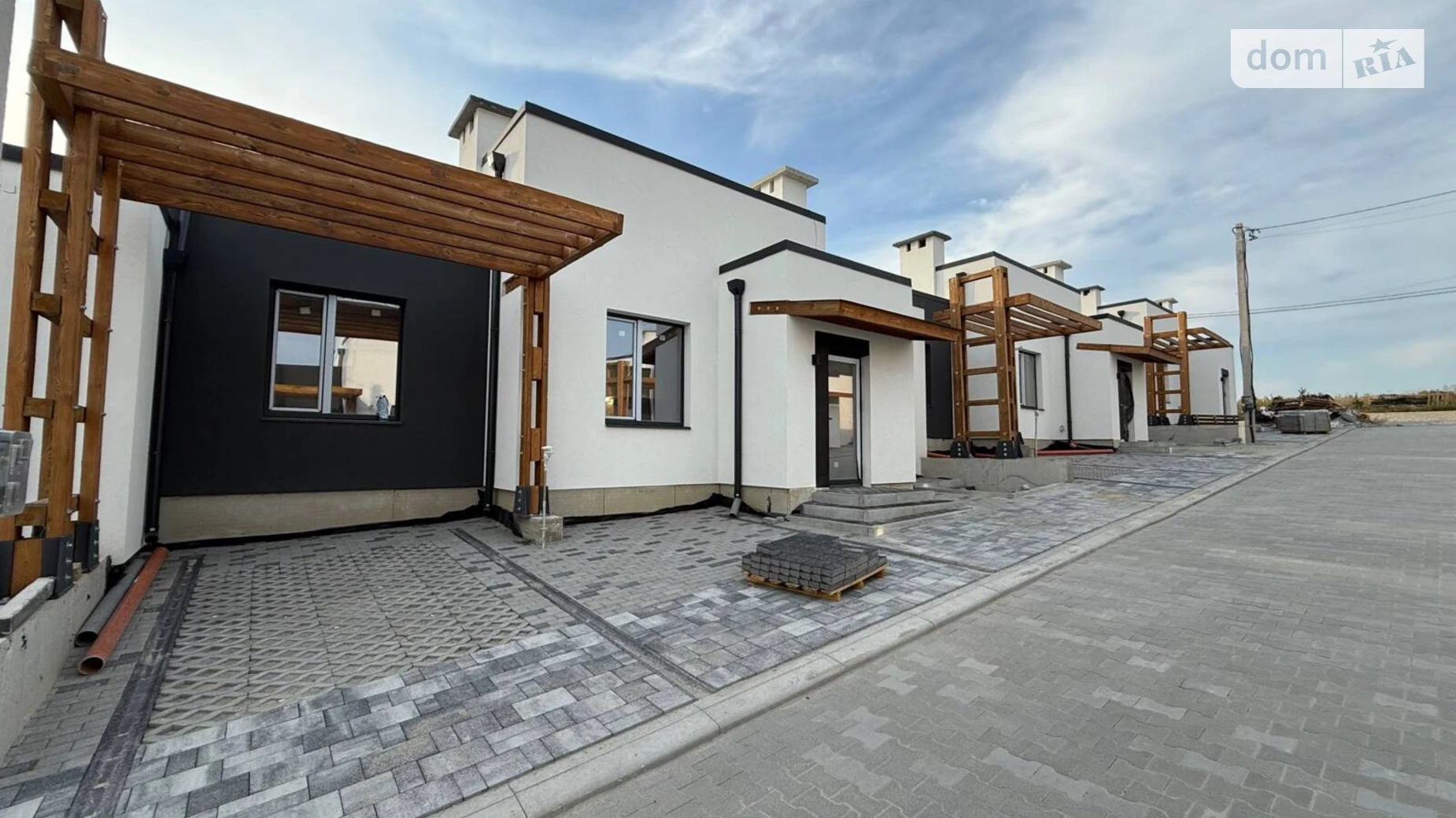 ул. Новодворское Новый Двор Ровно ЖК Друзья, цена: 73500 $ - фото 3