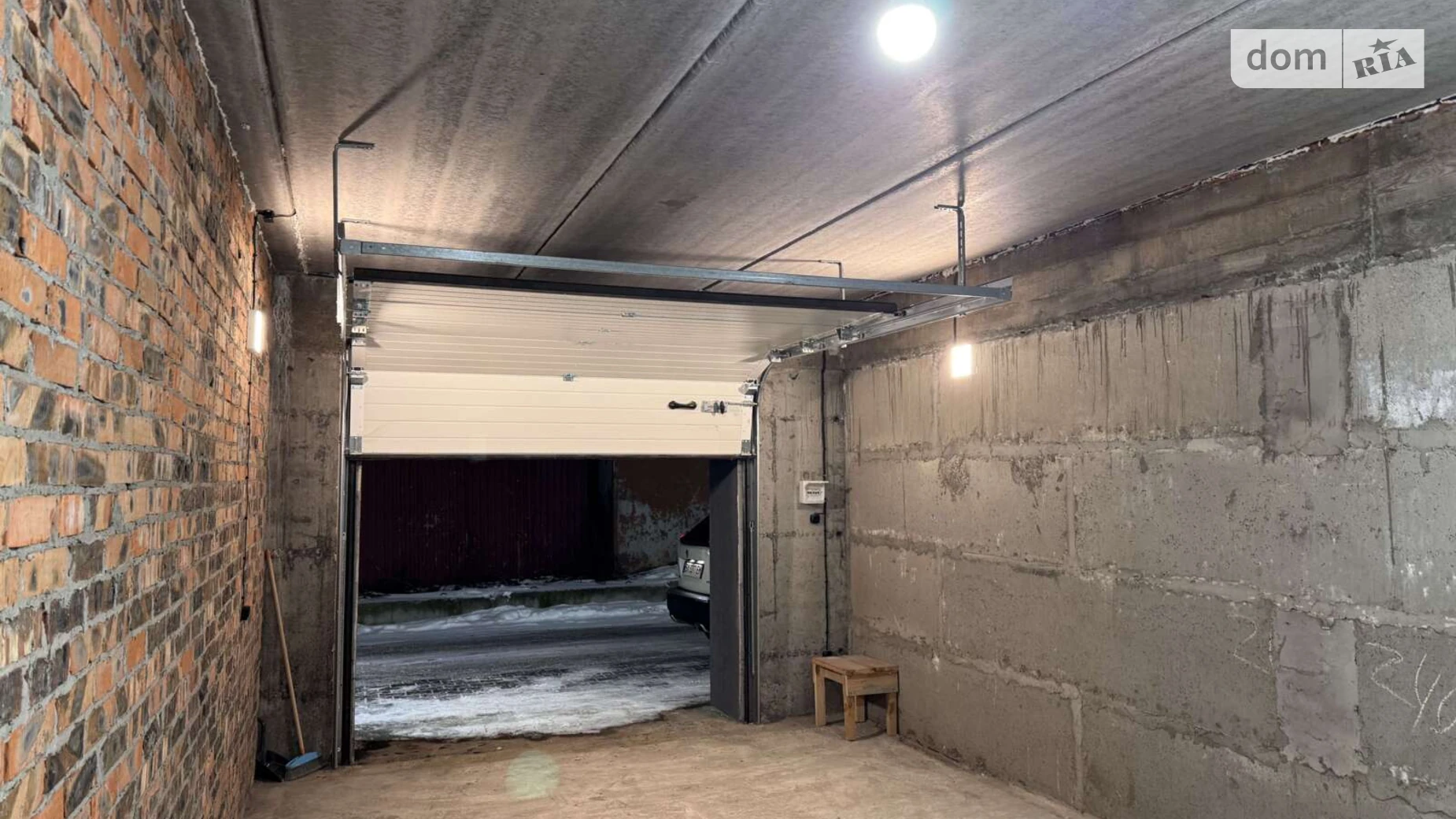 Сдается в аренду отдельно стоящий гараж под легковое авто на 26 кв. м, цена: 4000 грн - фото 3