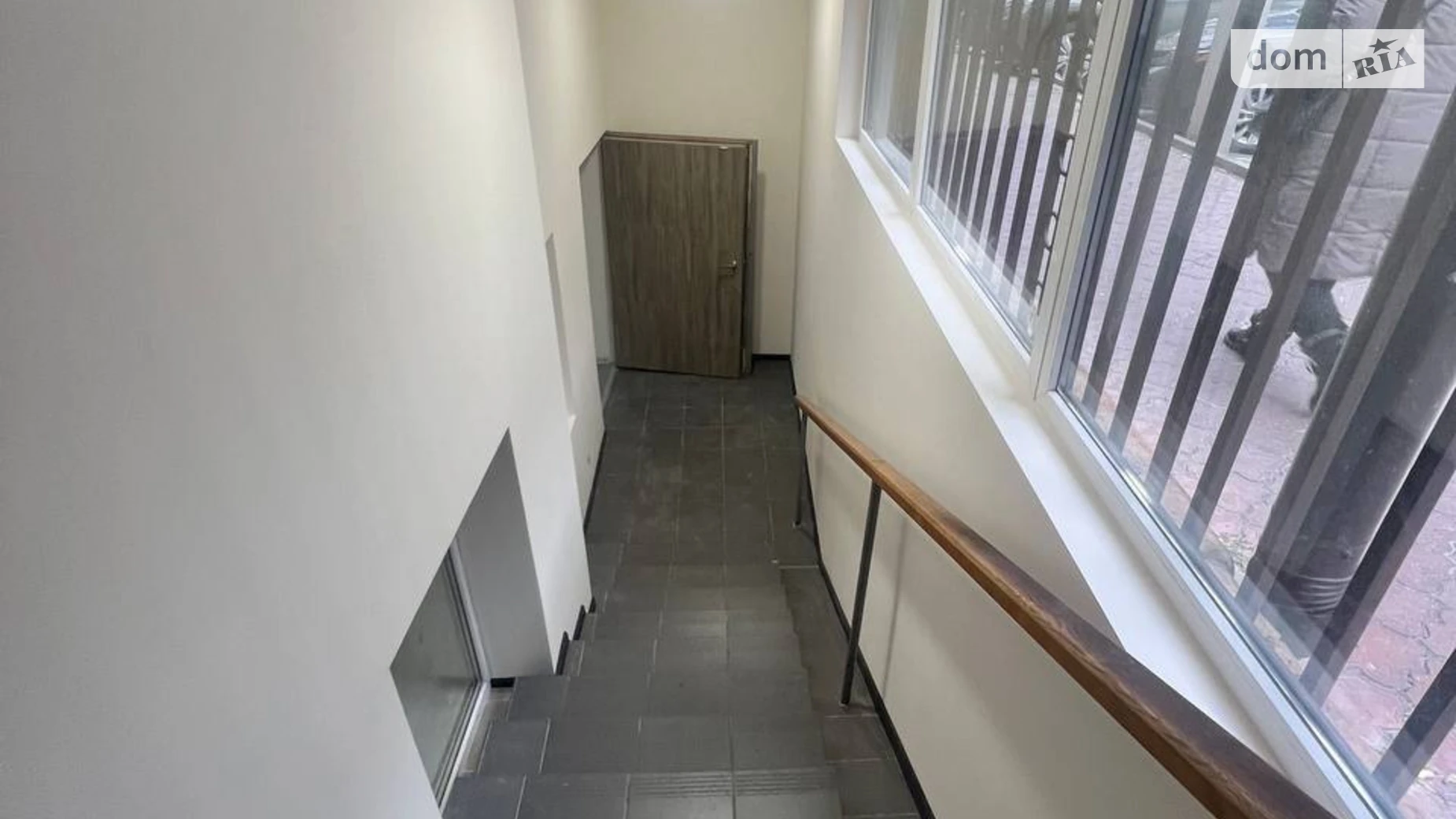 Сдается в аренду офис 100 кв. м в бизнес-центре, цена: 1400 $ - фото 4