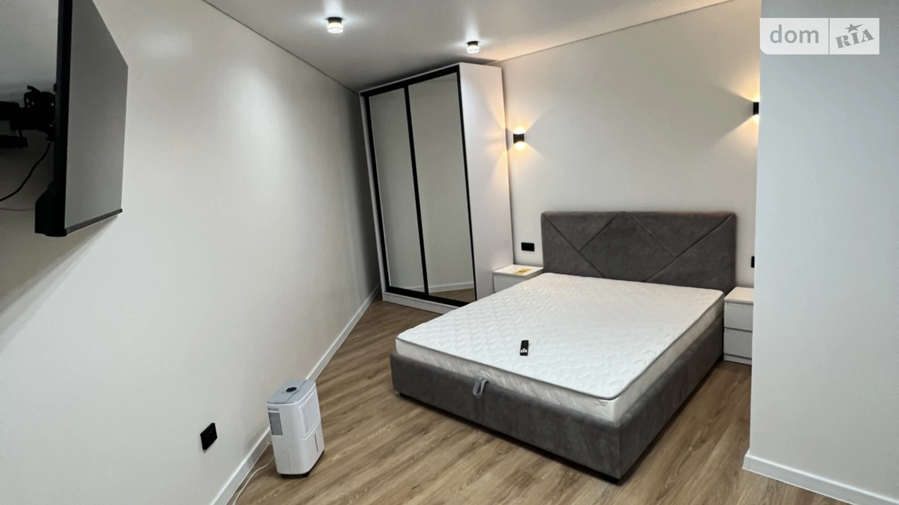 Сдается в аренду 1-комнатная квартира 43.1 кв. м в Ивано-Франковске, ул. Княгинин, 44 - фото 2