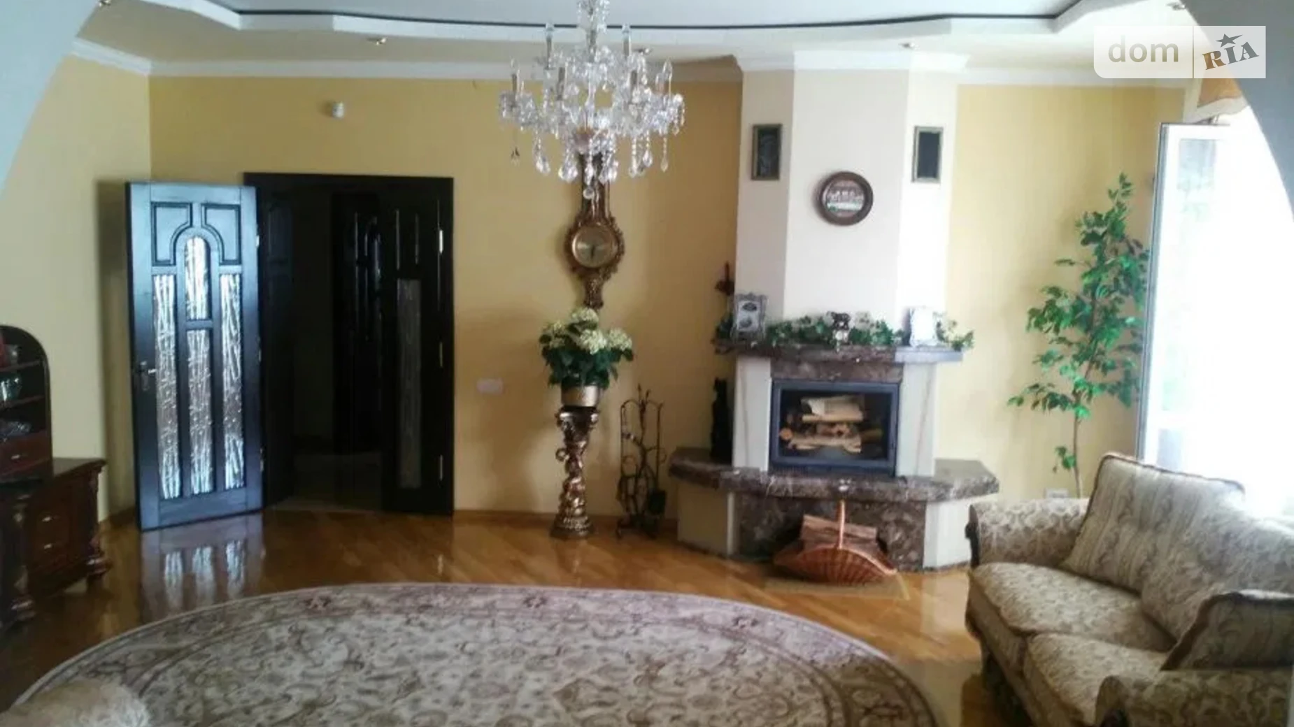 Продается 5-комнатная квартира 175 кв. м в Дрогобыче, ул. Ивана Котляревского - фото 2