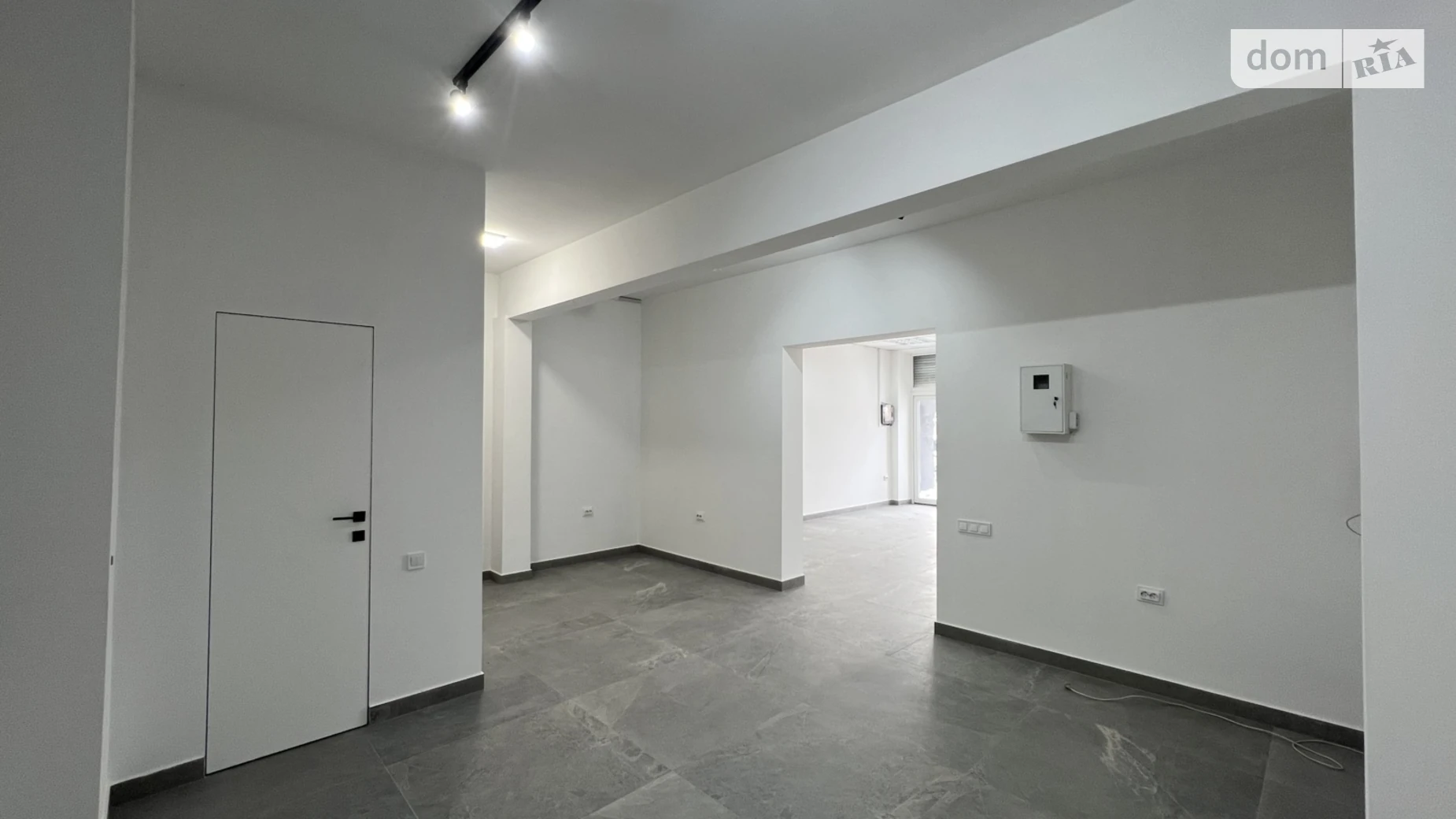 Сдается в аренду помещения свободного назначения 70 кв. м в 5-этажном здании, цена: 30000 грн - фото 5
