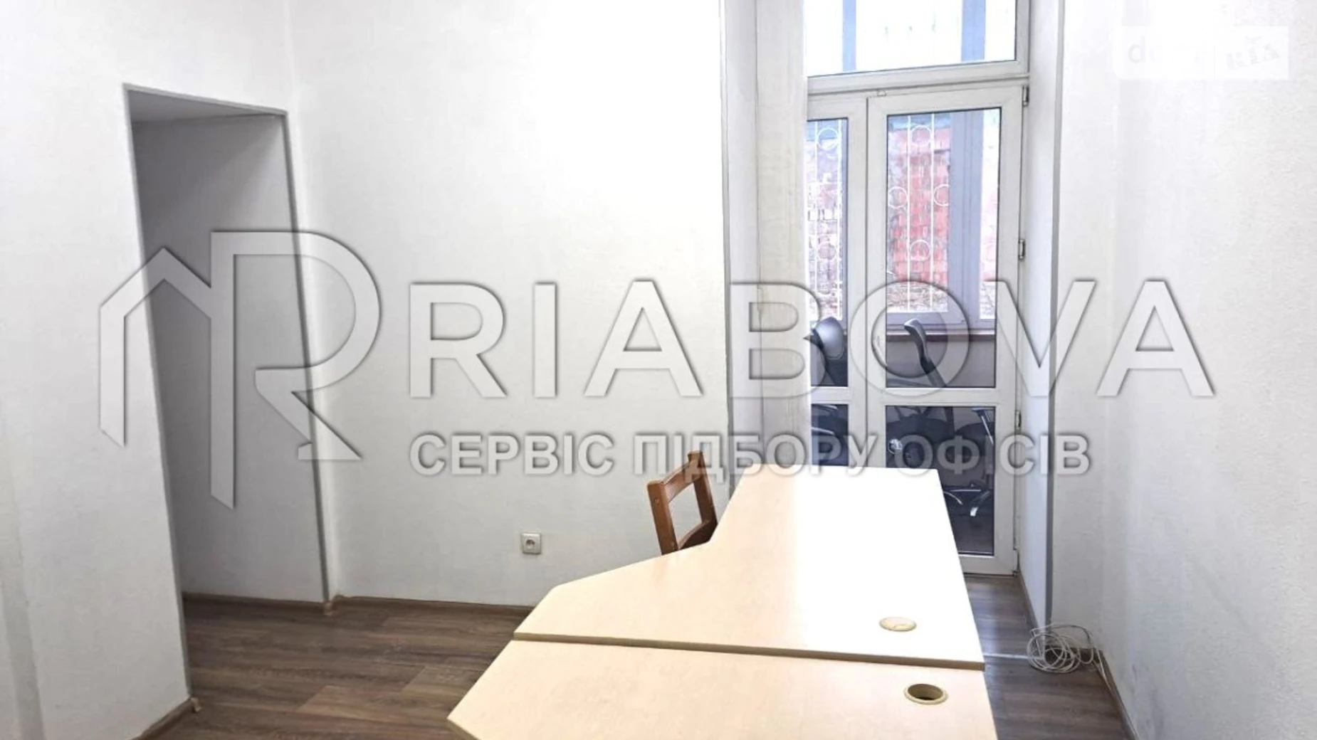 Сдается в аренду офис 95 кв. м в бизнес-центре, цена: 1300 $ - фото 4