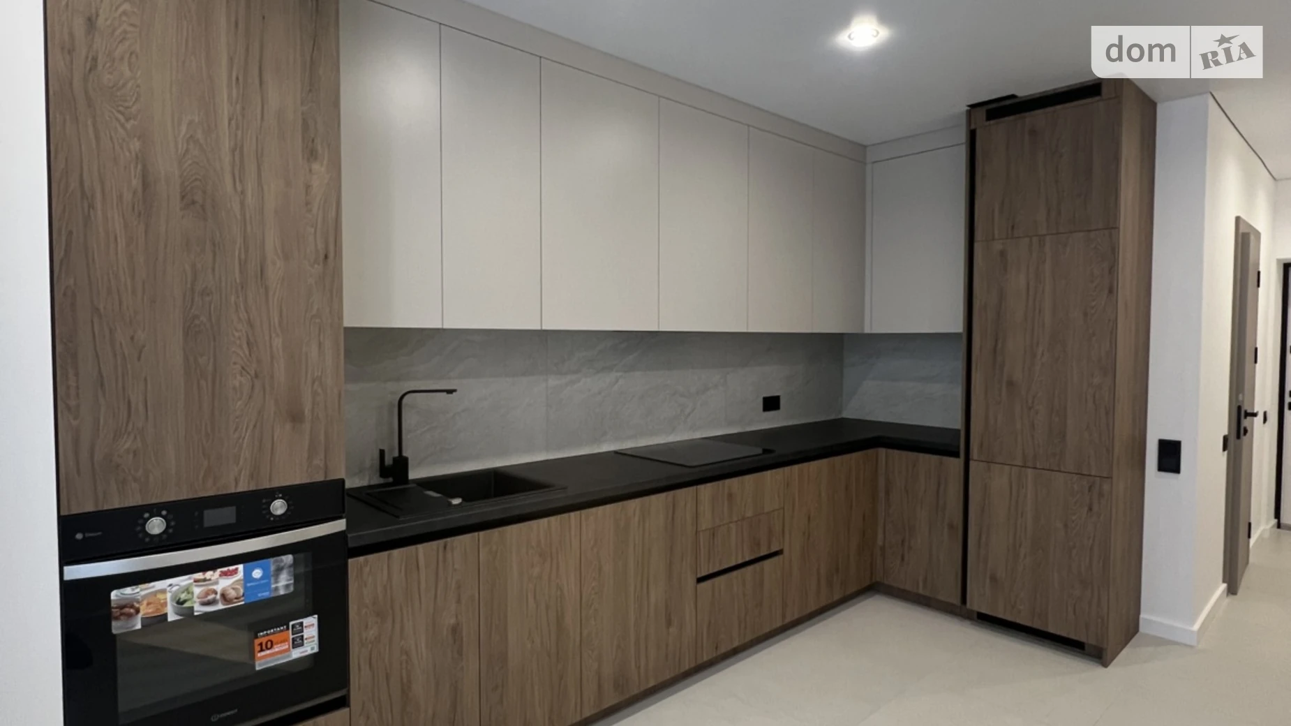 Продается 1-комнатная квартира 42 кв. м в Ровно, ул. Атмосферная - фото 4