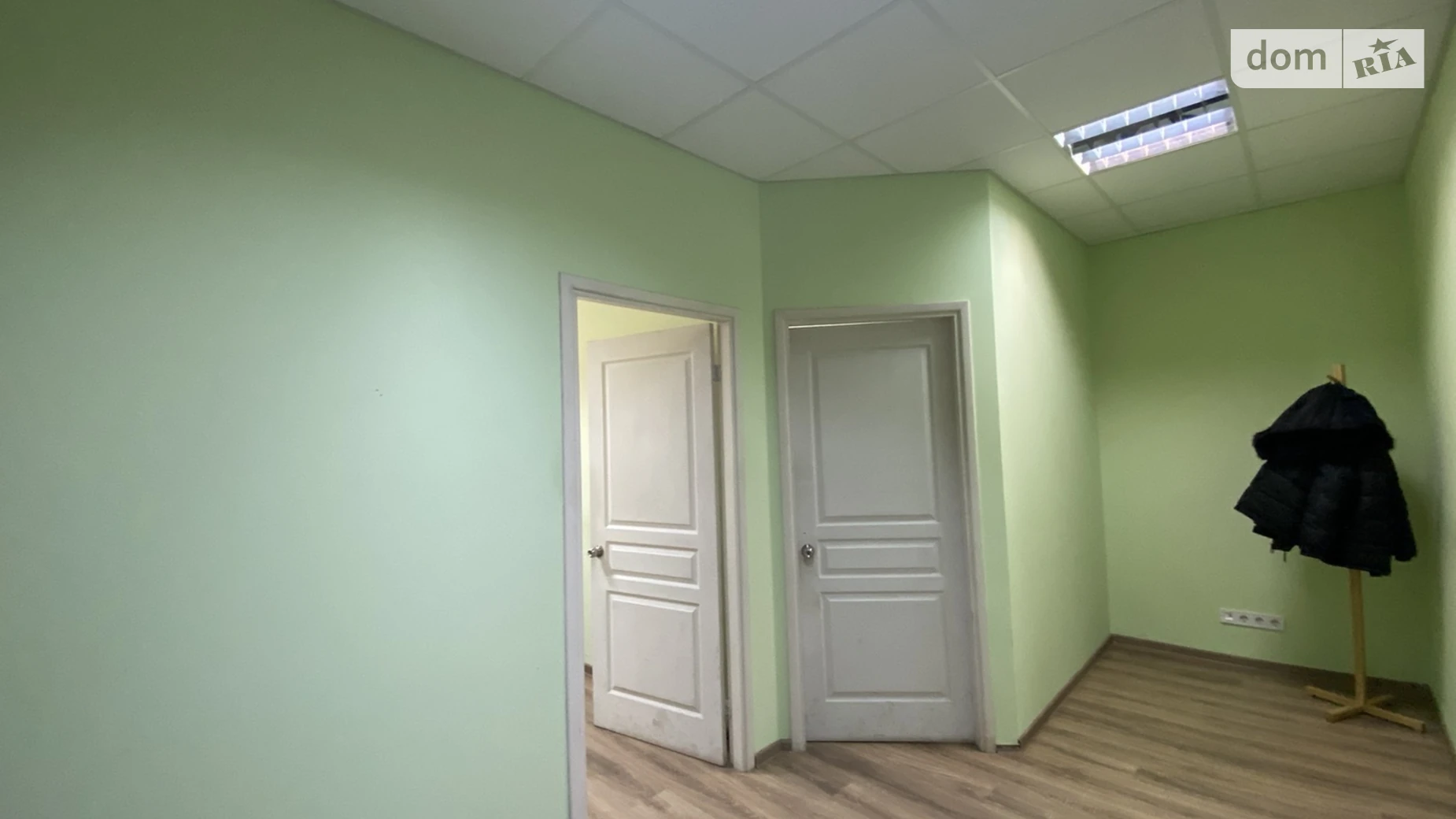 Сдается в аренду офис 30.8 кв. м в бизнес-центре, цена: 9240 грн - фото 5