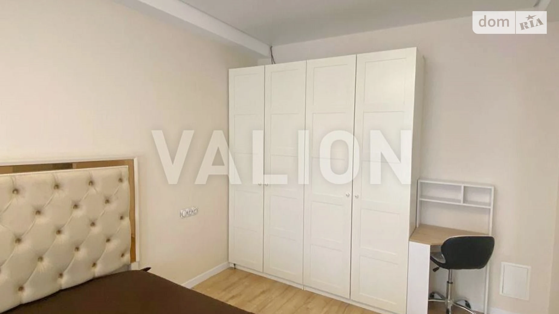 Продається 1-кімнатна квартира 35.9 кв. м у Києві, вул. Михайла Максимовича, 28Д - фото 2