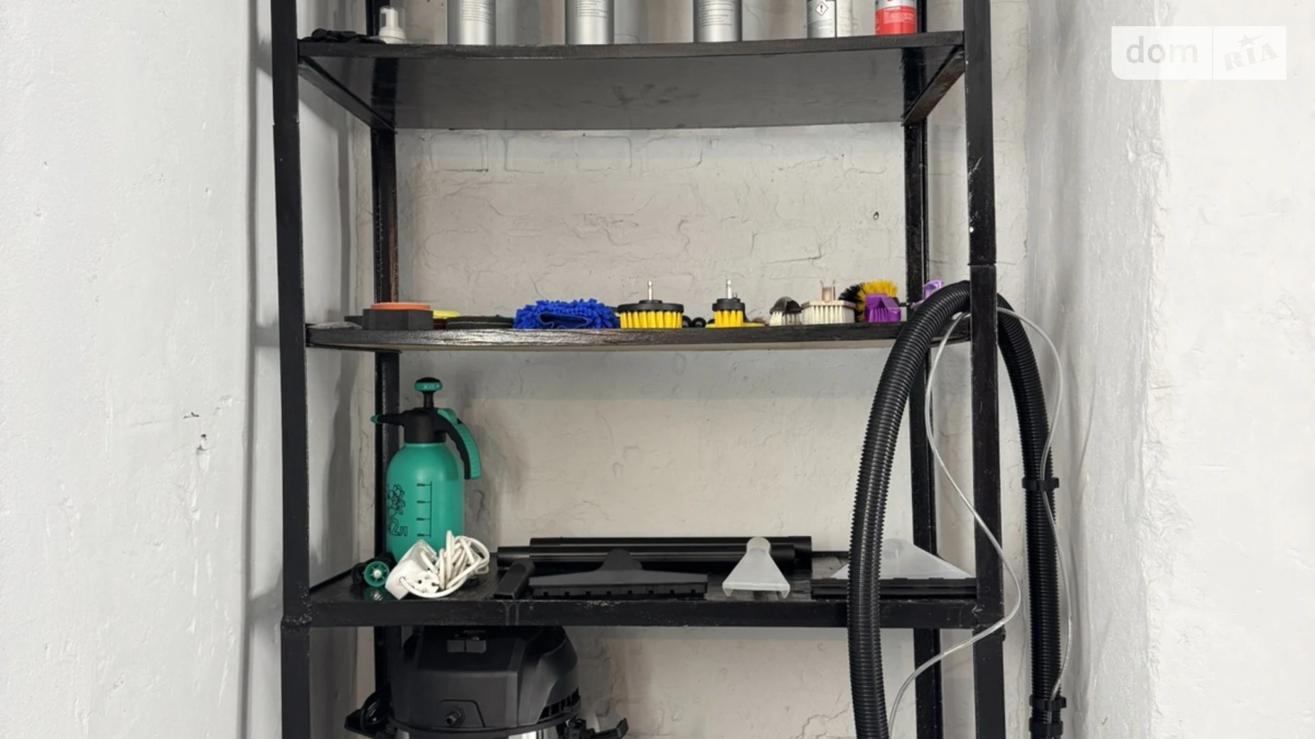 Продается отдельно стоящий гараж под легковое авто на 23.9 кв. м, цена: 38000 $ - фото 3