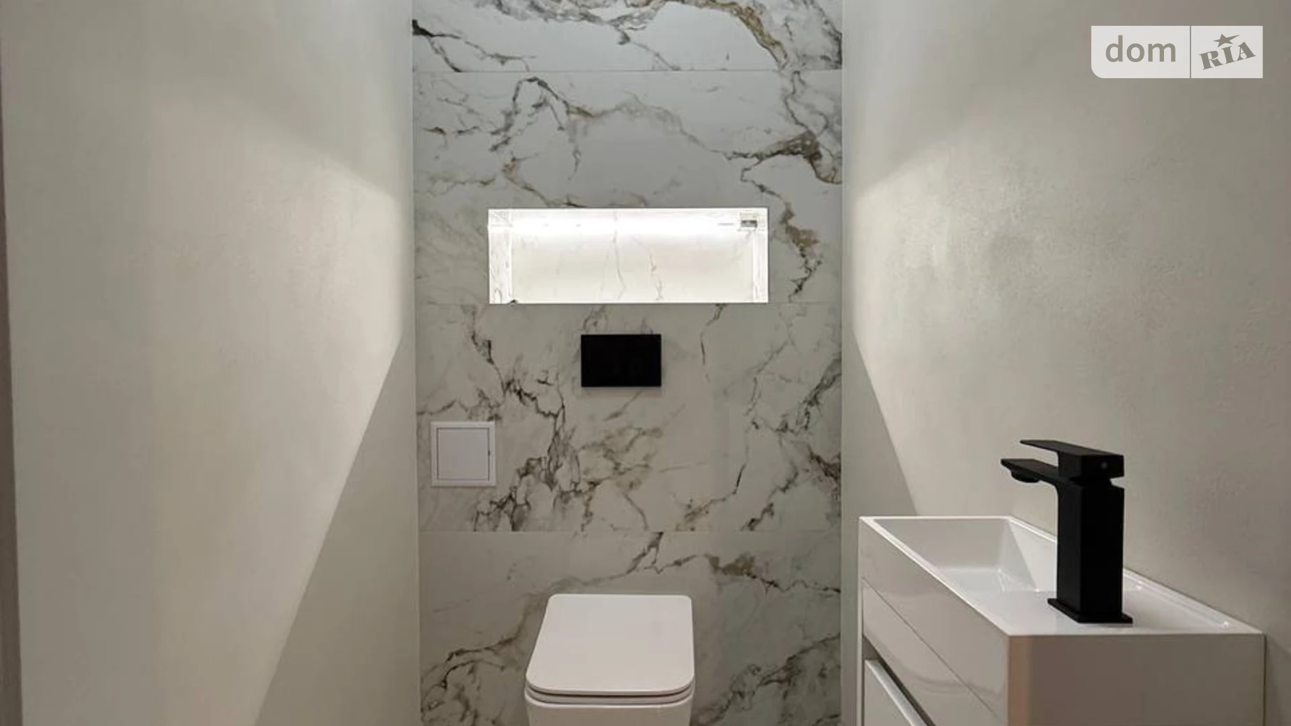 Продается 2-комнатная квартира 77 кв. м в Ужгороде, цена: 130000 $ - фото 2