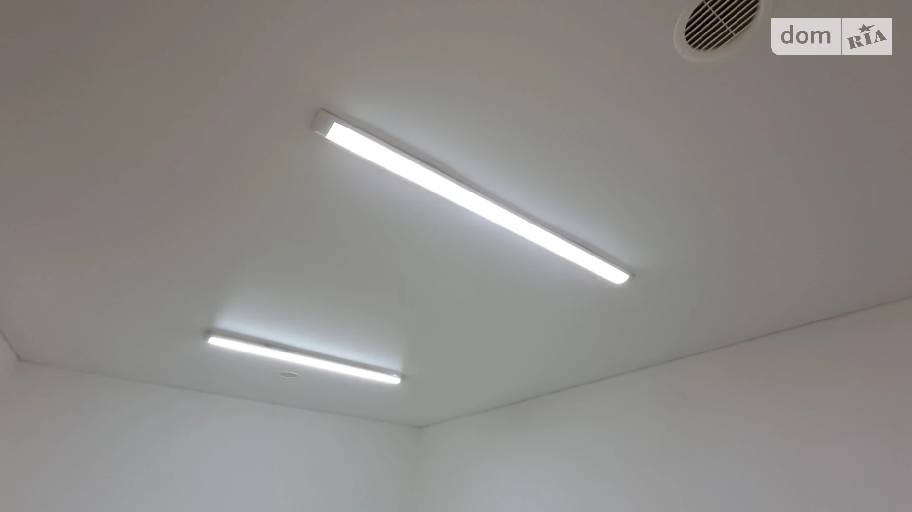 Здається в оренду об'єкт сфери послуг 15.6 кв. м в 4-поверховій будівлі, цена: 5000 грн - фото 3