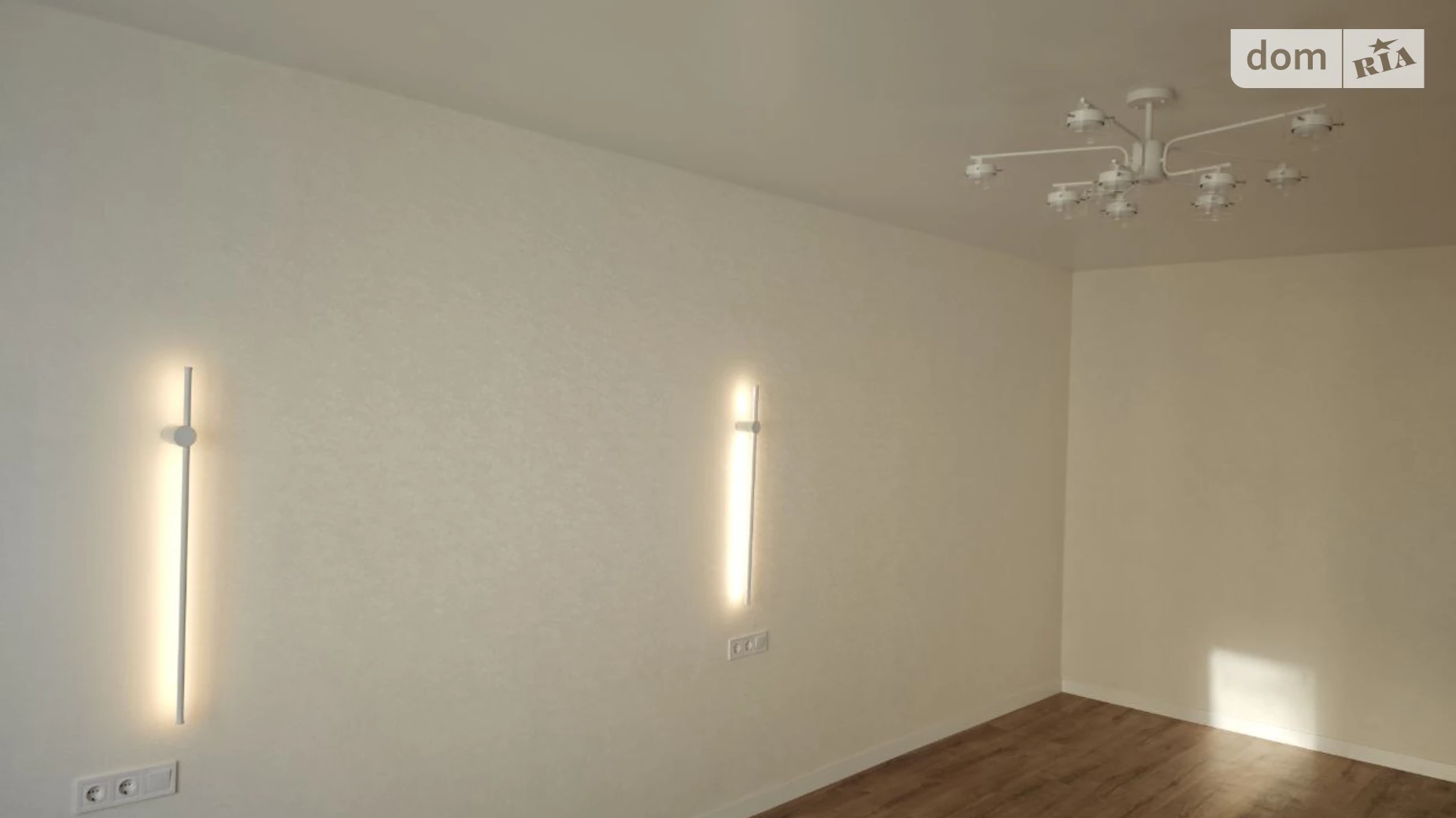 Продается 2-комнатная квартира 63.6 кв. м в Хмельницком, цена: 74900 $ - фото 2